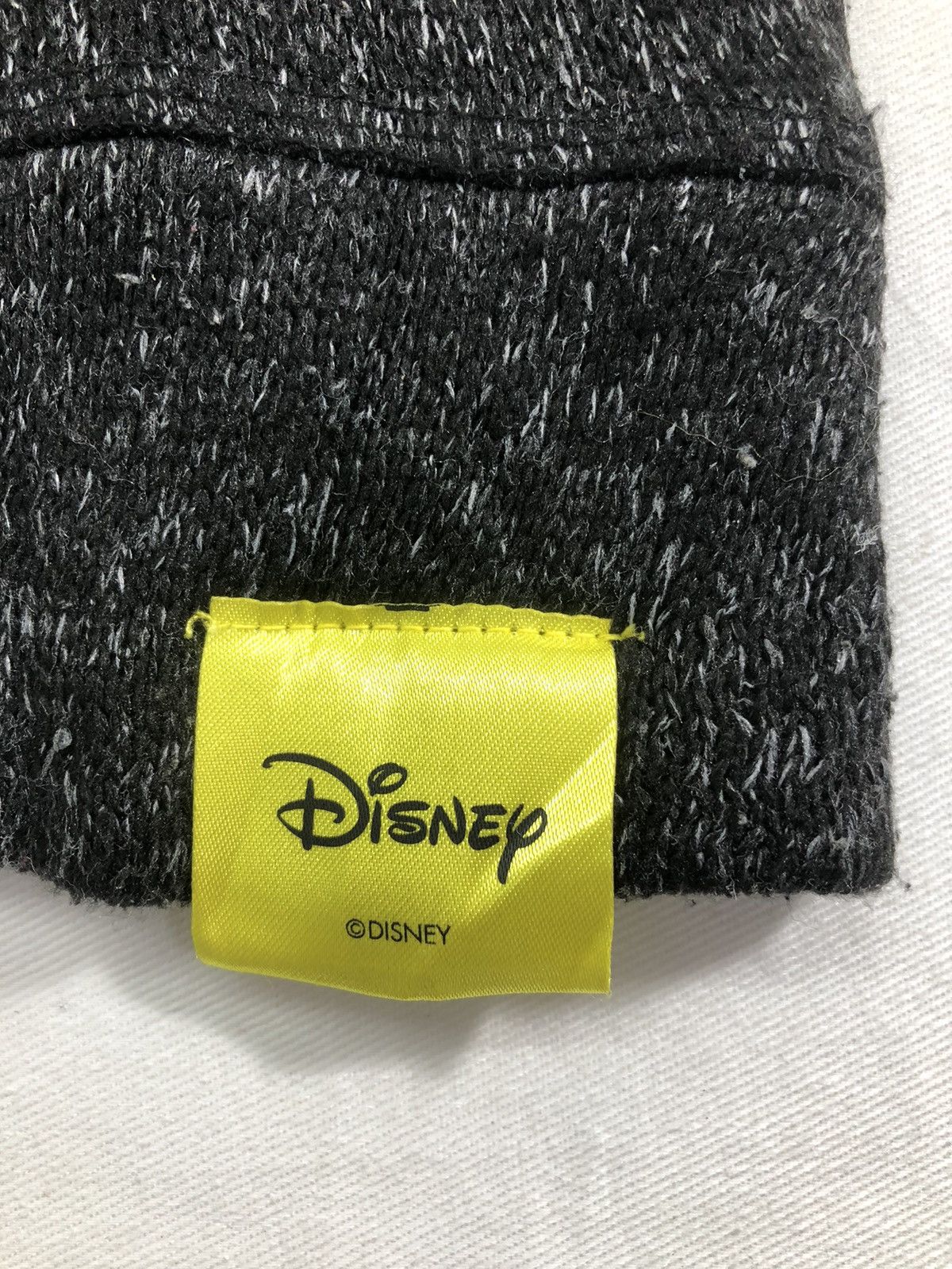 Disney Vintage Mickey Mouse faded pull over sweater Size US L / EU 52-54 / 3 - 8 Thumbnail