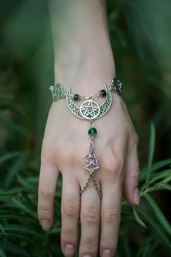 Other Crescent Bracelet Ring Size ONE SIZE - 1 Thumbnail