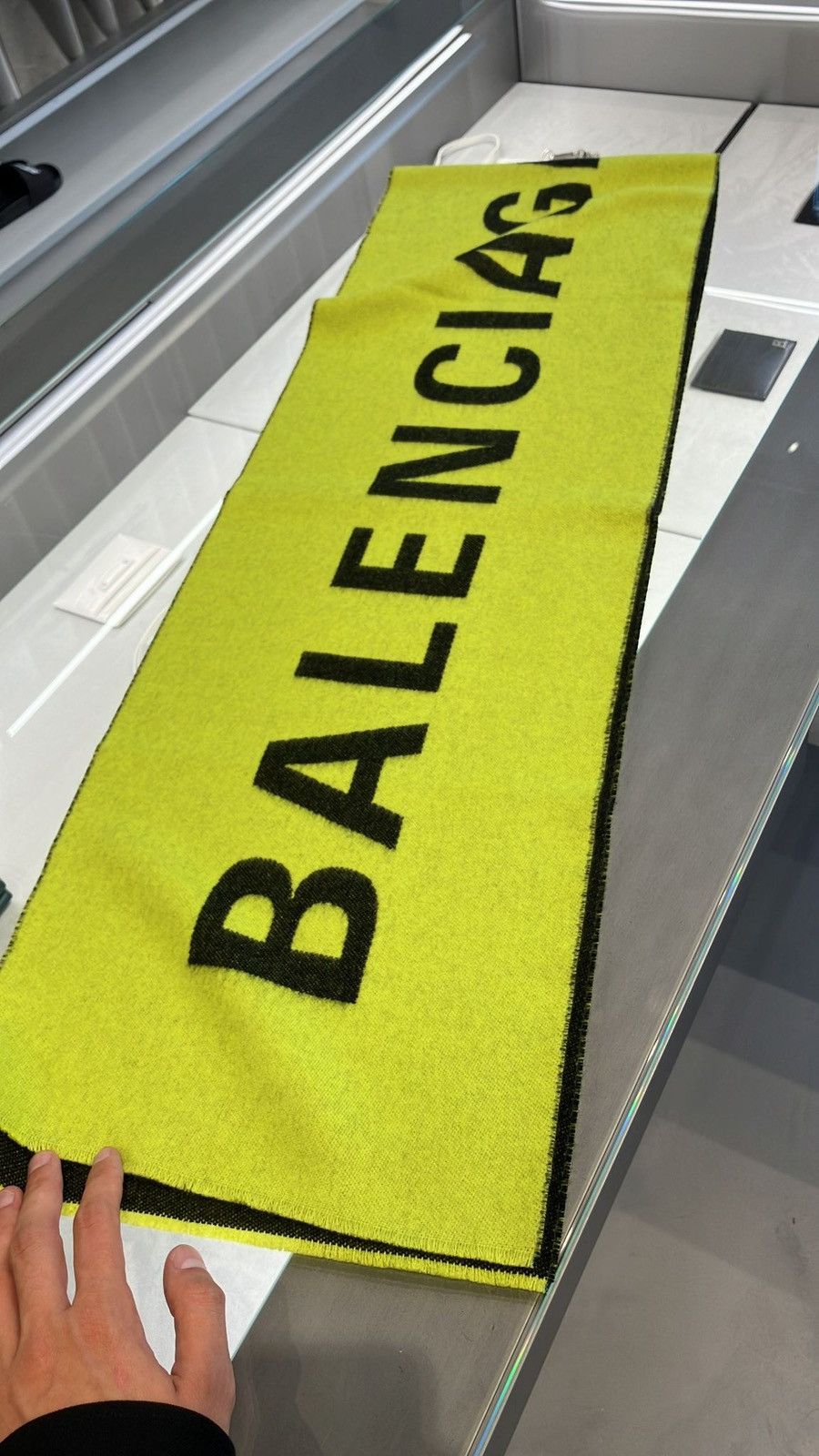 Balenciaga Big Logo Blanket Scarf Size ONE SIZE - 1 Preview