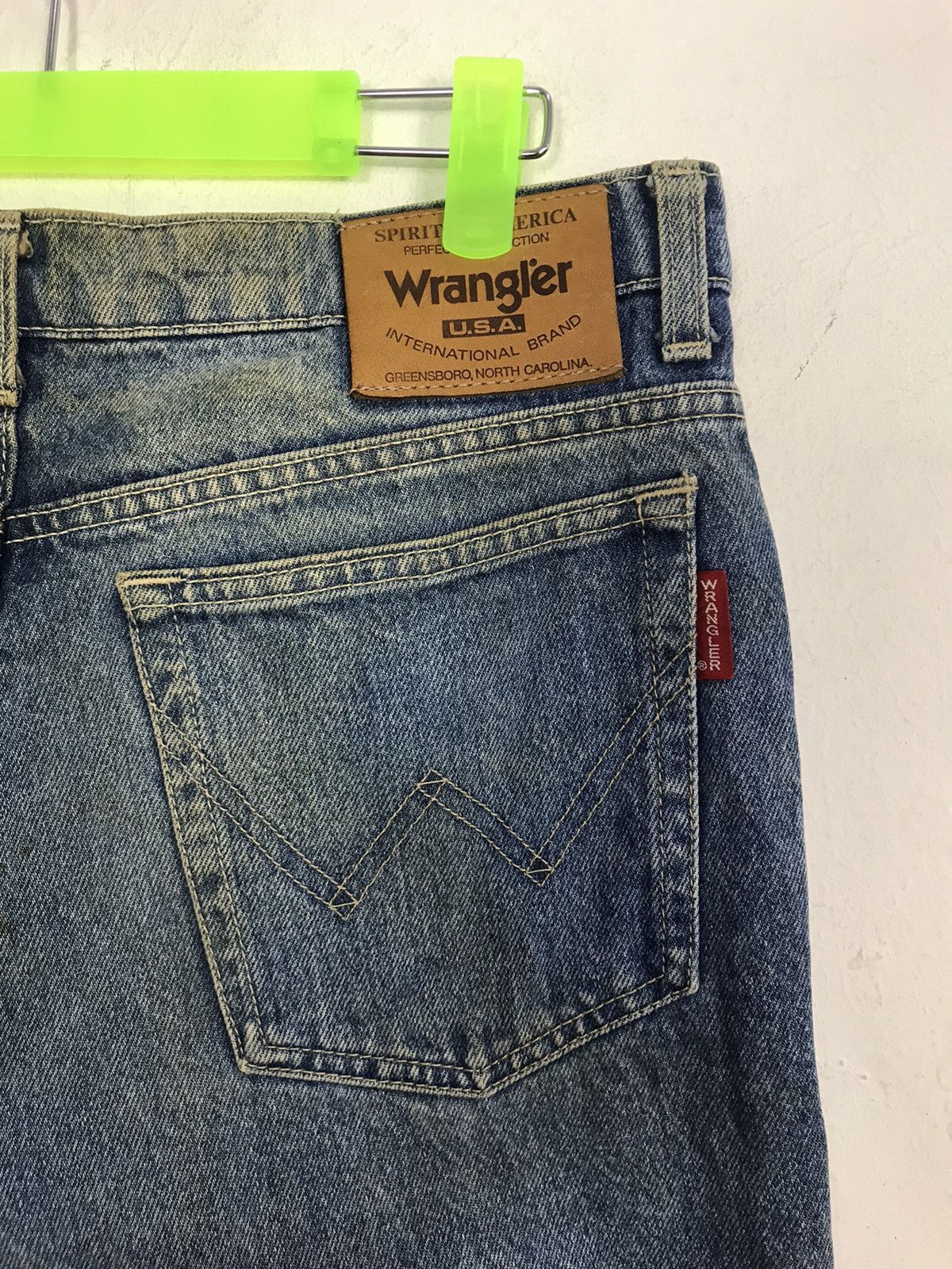 Vintage × Wrangler 80s 90s Wrangler USA Distressed Denim Jeans Indigo Size US 32 / EU 48 - 3 Thumbnail