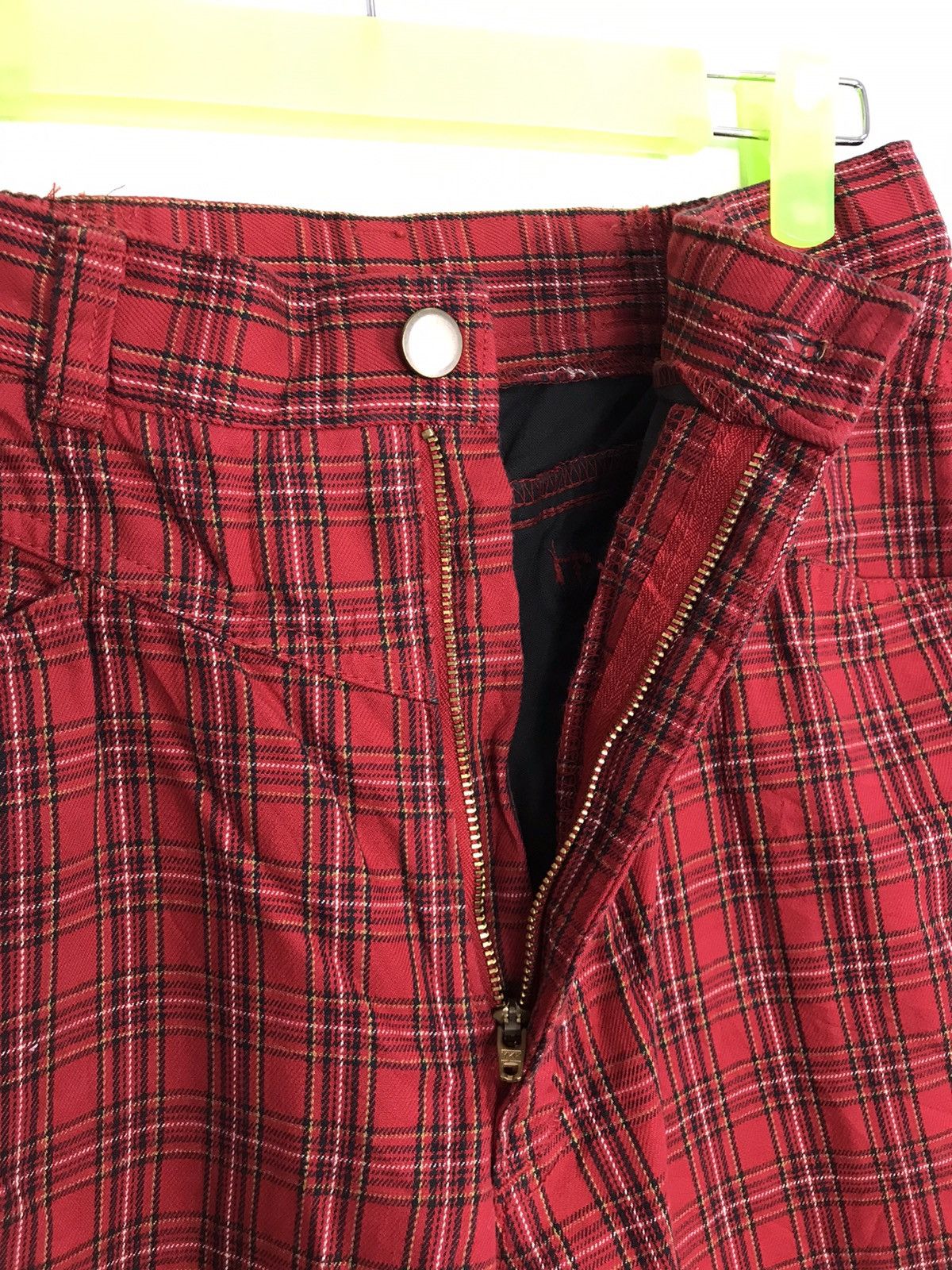 Japanese Brand × Vintage Plaid Check Casual Pant Inspired Designer Fashion Size US 26 / EU 42 - 4 Thumbnail