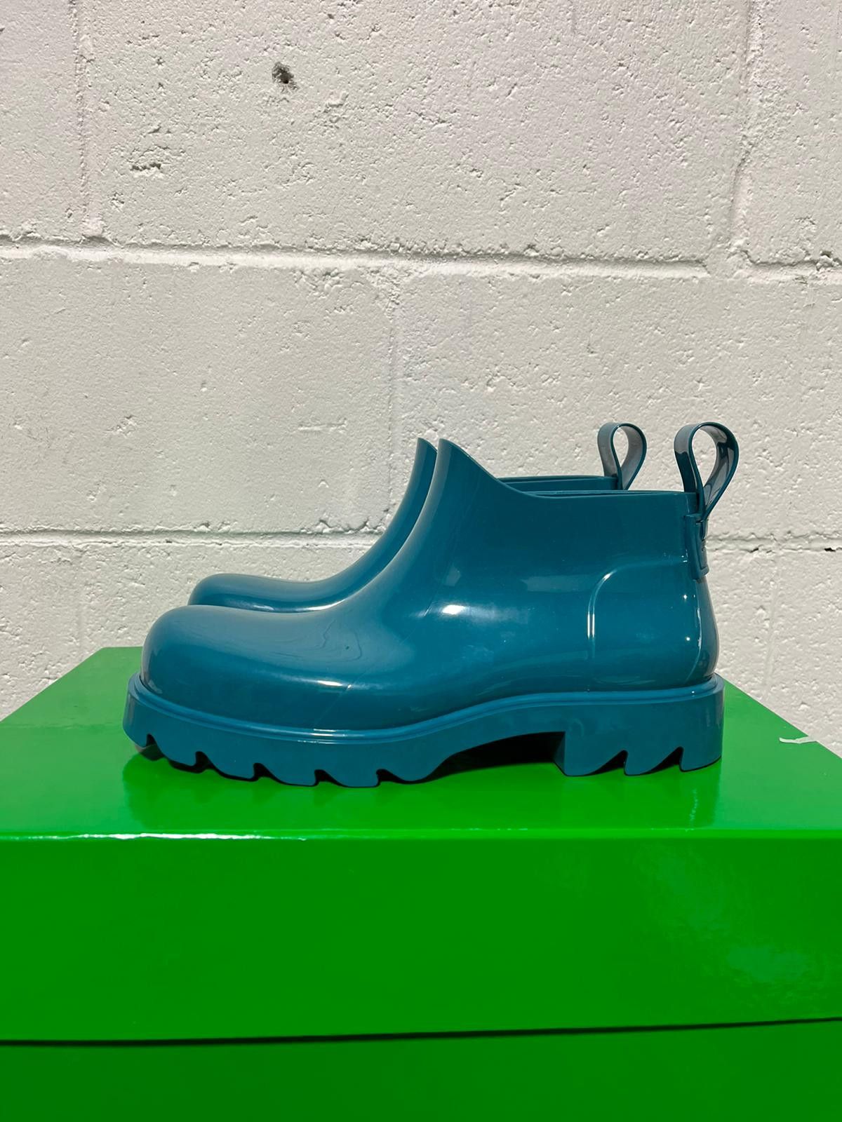 Bottega Veneta o1rshd Stride Shiny Rubber Mid Top Boots in Blaster Size US 7 / EU 40 - 5 Thumbnail