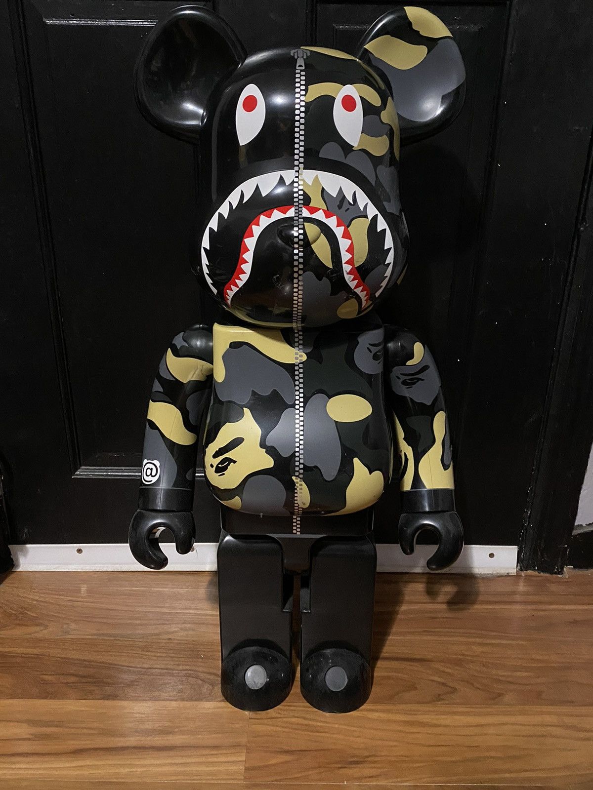 Bape Madison Avenue Camo Shark Be@rbrick 1000% Size ONE SIZE - 5 Thumbnail