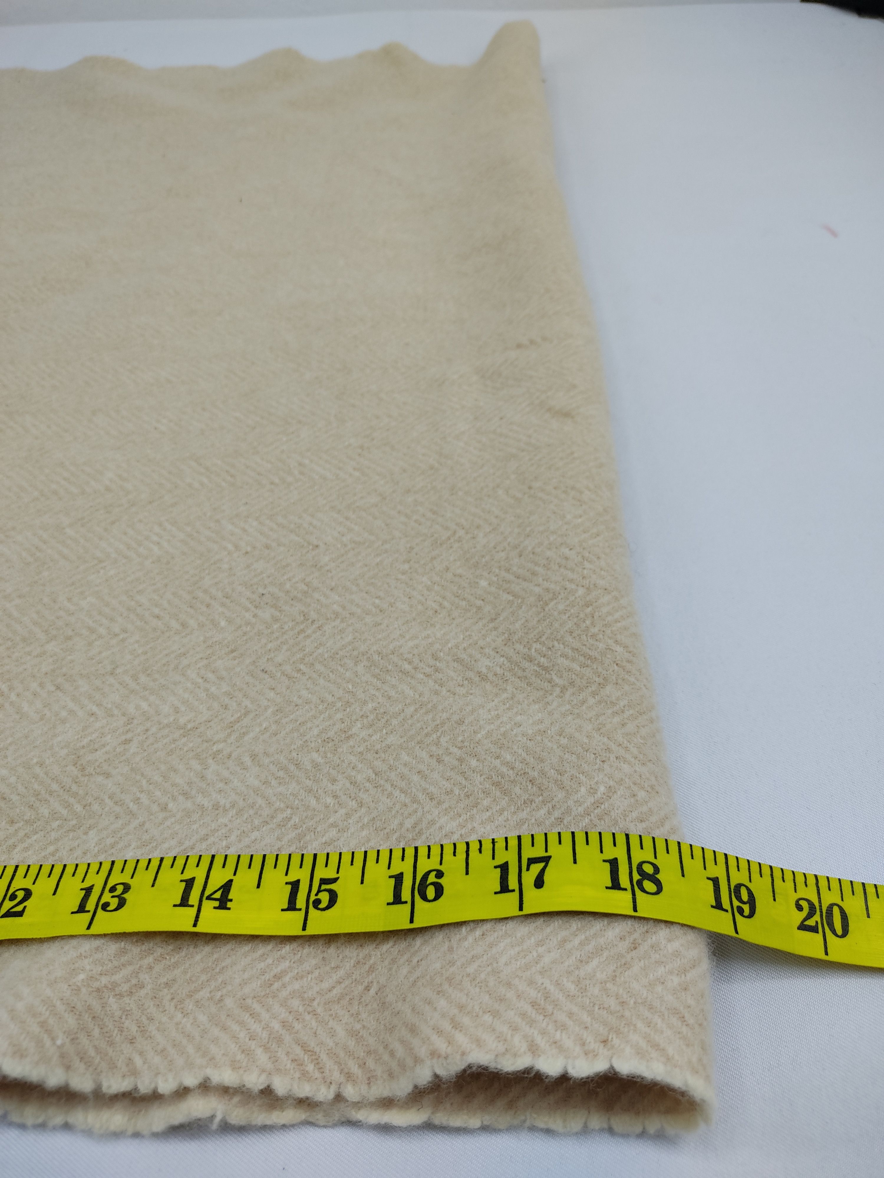 Burberry BURBERRY London Burberrys Embroidery Logo Prorsum Muffler Size ONE SIZE - 4 Thumbnail