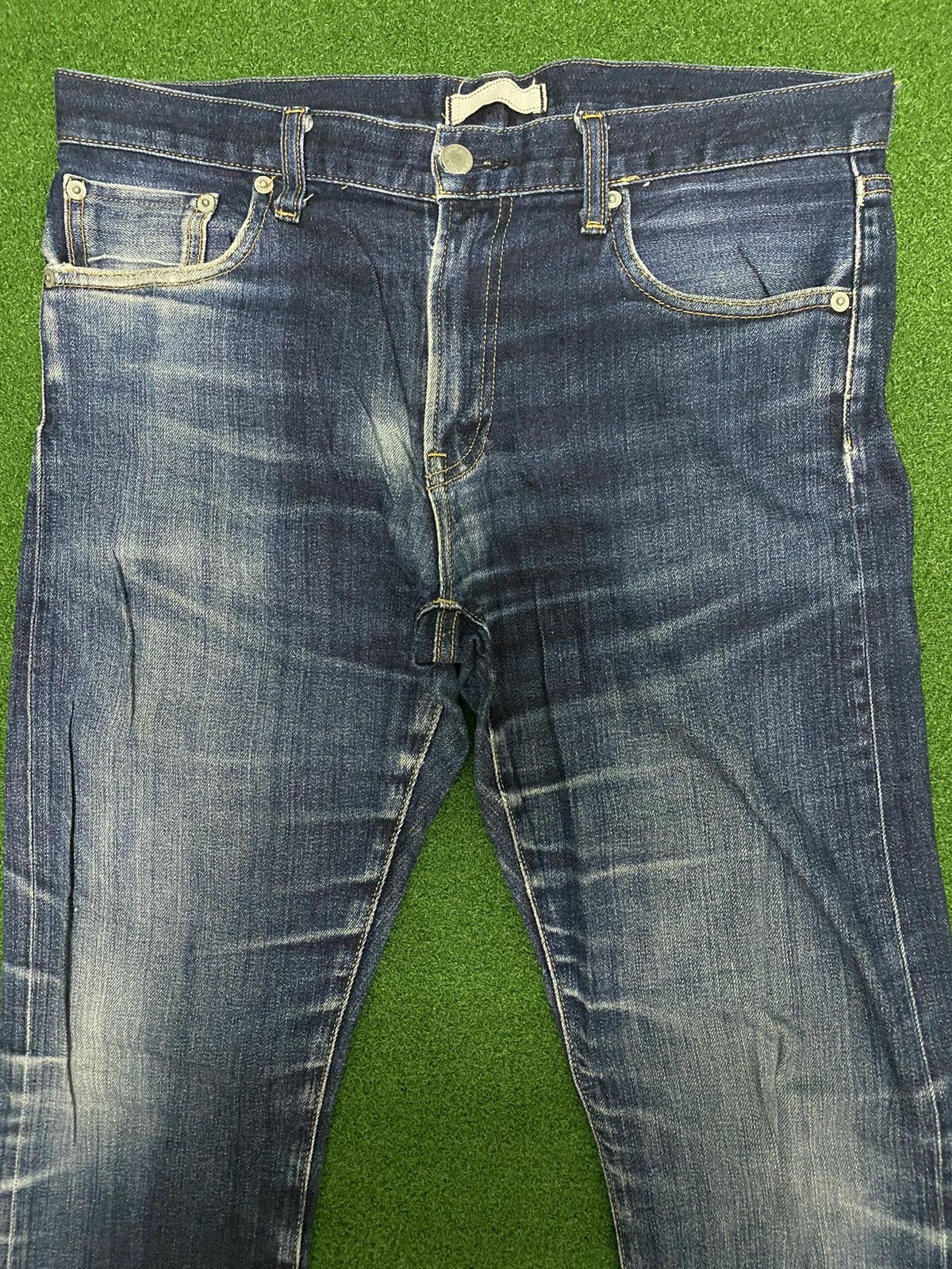 Japanese Brand DISTRESSED UNIQLO SELVAGE DENIM Size US 32 / EU 48 - 2 Thumbnail