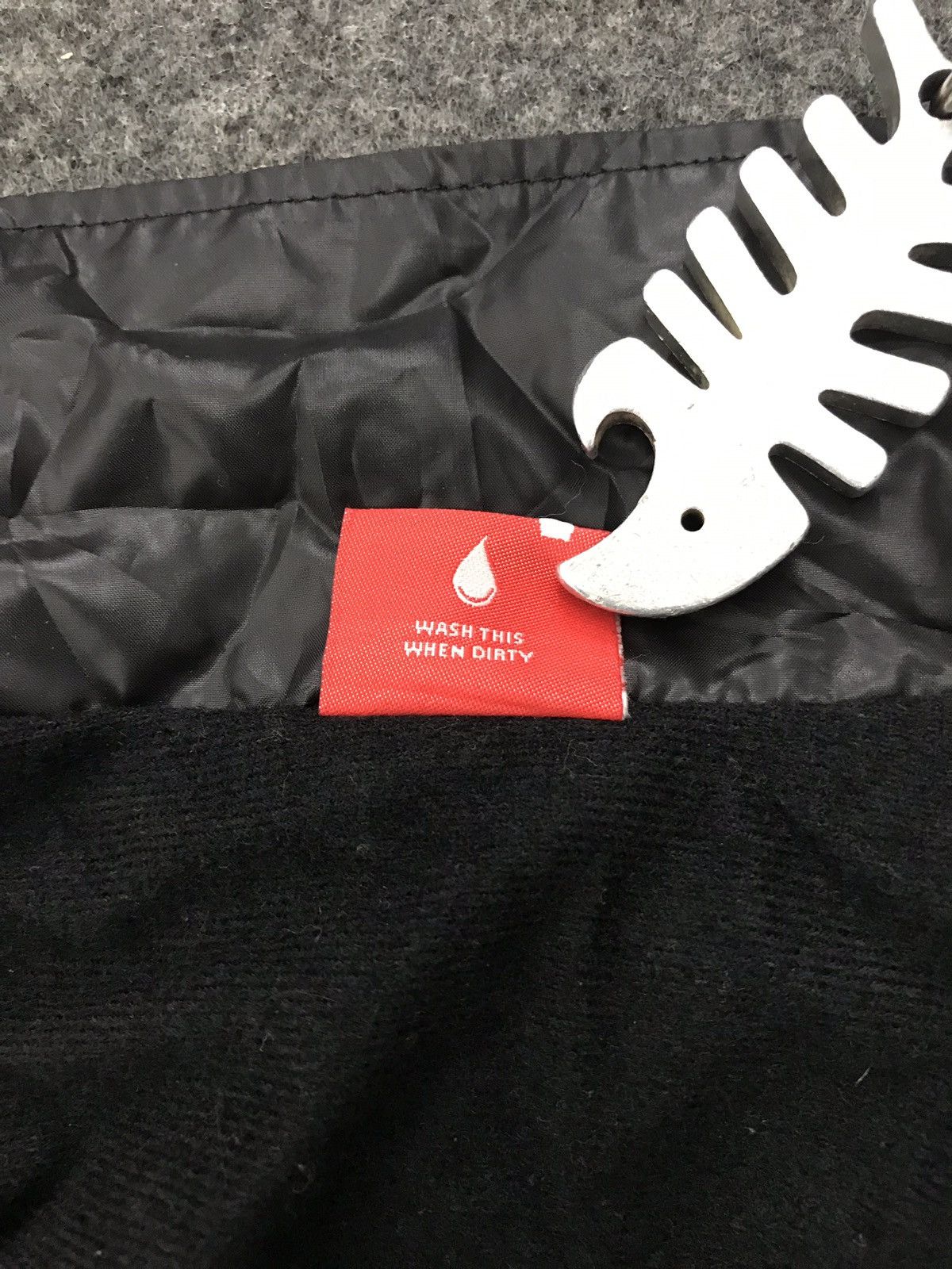 Puma Puma Windbreaker Simple Jacket Jogger Raincoat Big Logo Size US L / EU 52-54 / 3 - 6 Thumbnail