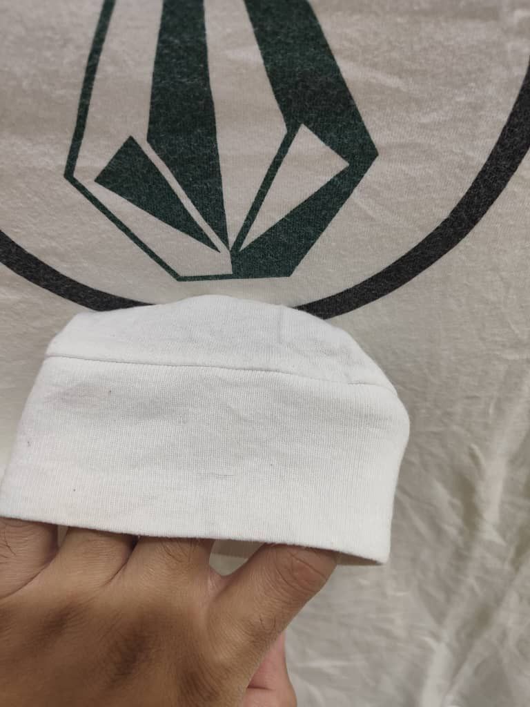 Vintage Vintage × Volcom RARE🔥VINTAGE VOLCOM big logo Size US M / EU 48-50 / 2 - 8 Thumbnail