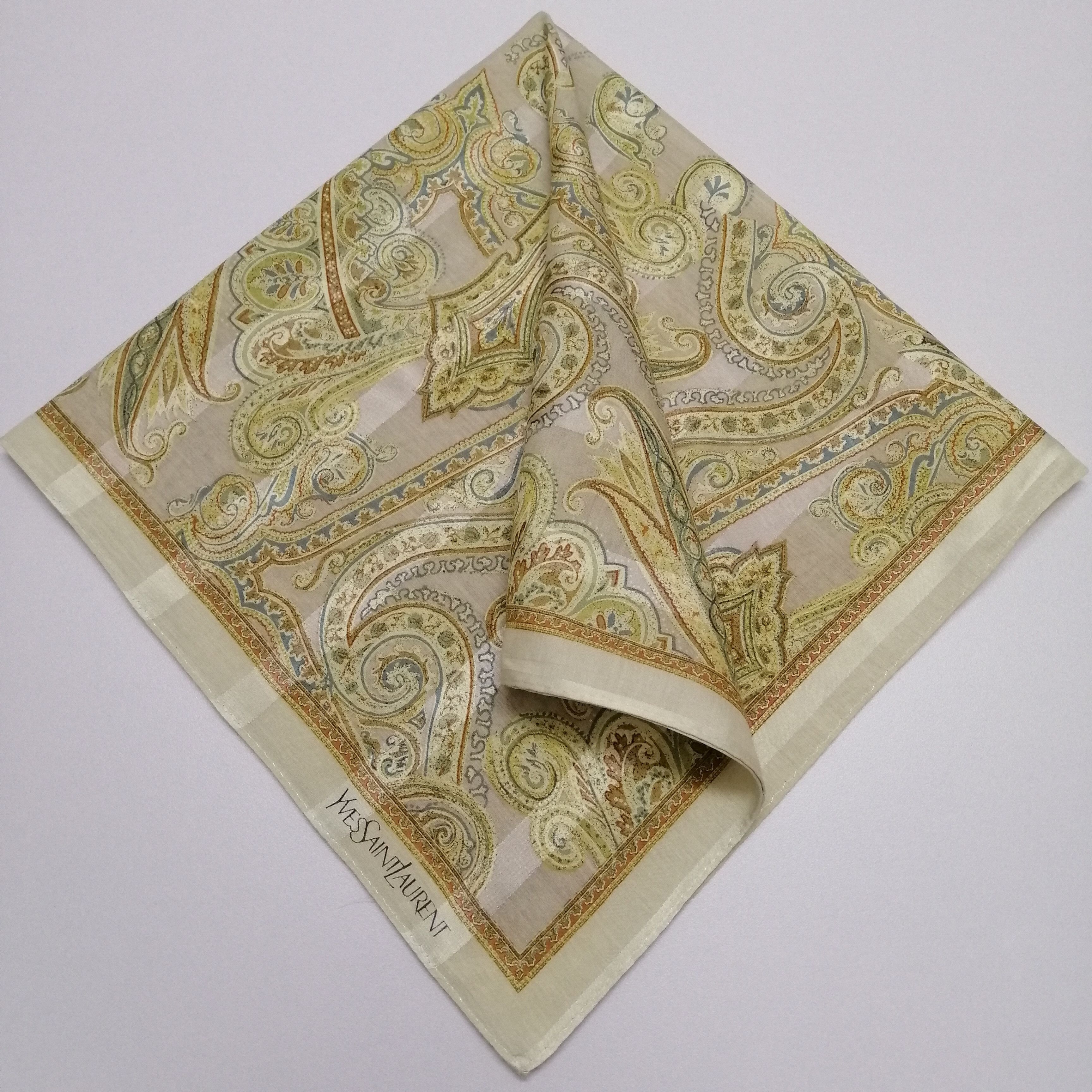 Vintage Yves Saint Laurent Handkerchief/Neckerchief/Bandana-KD2341 Size ONE SIZE - 1 Thumbnail