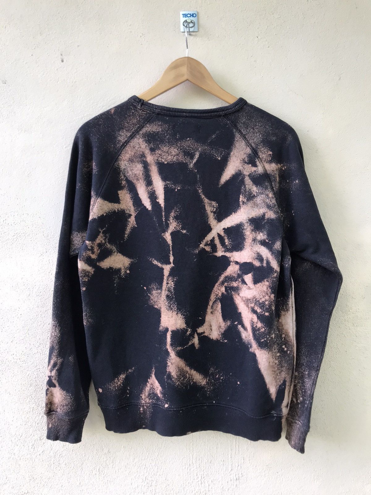 Vintage Vintage adidas trefoil biglogo defective Sweatshirt tie dye Size US M / EU 48-50 / 2 - 2 Thumbnail