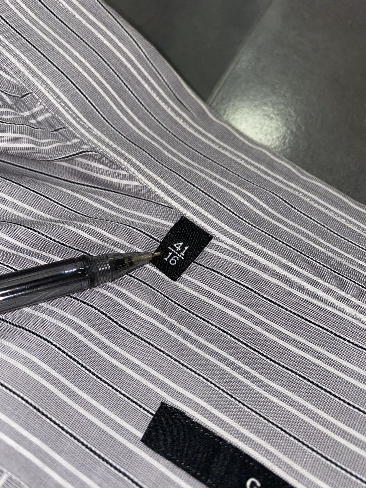 Gucci Gucci Gray Striped Button Up Shirt Size US L / EU 52-54 / 3 - 13 Thumbnail