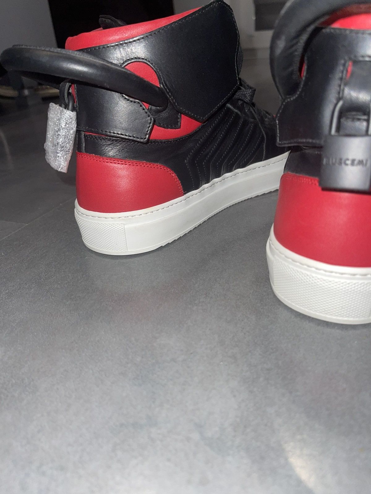 Buscemi Buscemi x Ronnie Fieg x Kith NYC Black Red Bred Sneakers Size US 8 / EU 41 - 10 Thumbnail