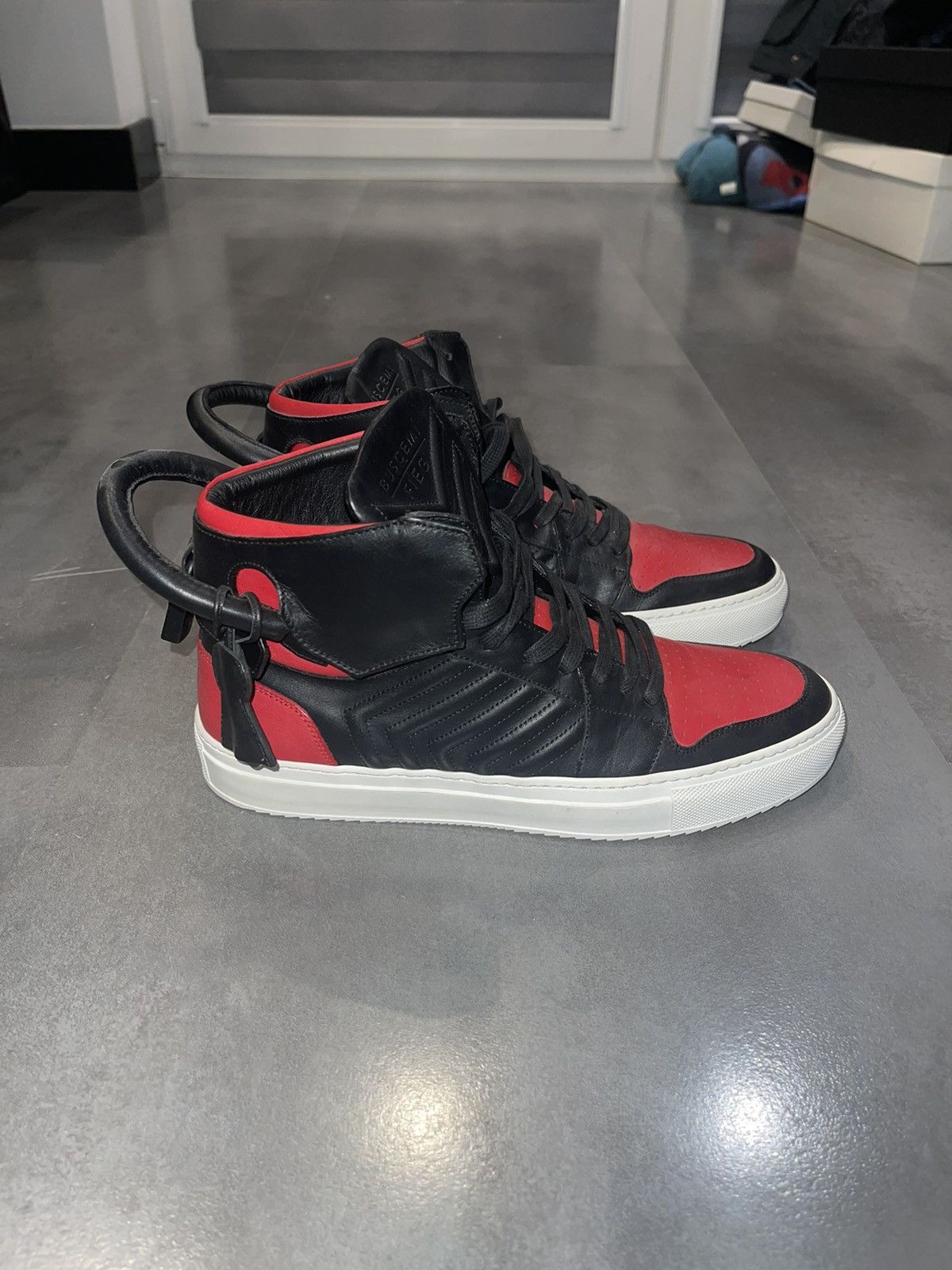 Buscemi Buscemi x Ronnie Fieg x Kith NYC Black Red Bred Sneakers Size US 8 / EU 41 - 1 Thumbnail