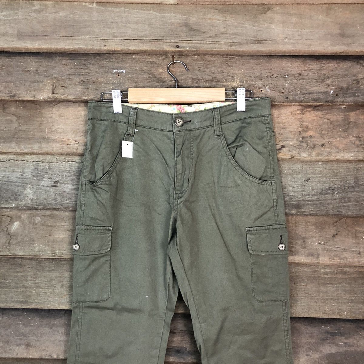 Japanese Brand DLL Japanese Green cropped Cargo Multipocket Pants #1493 Size 28" / US 6 / IT 42 - 2 Thumbnail
