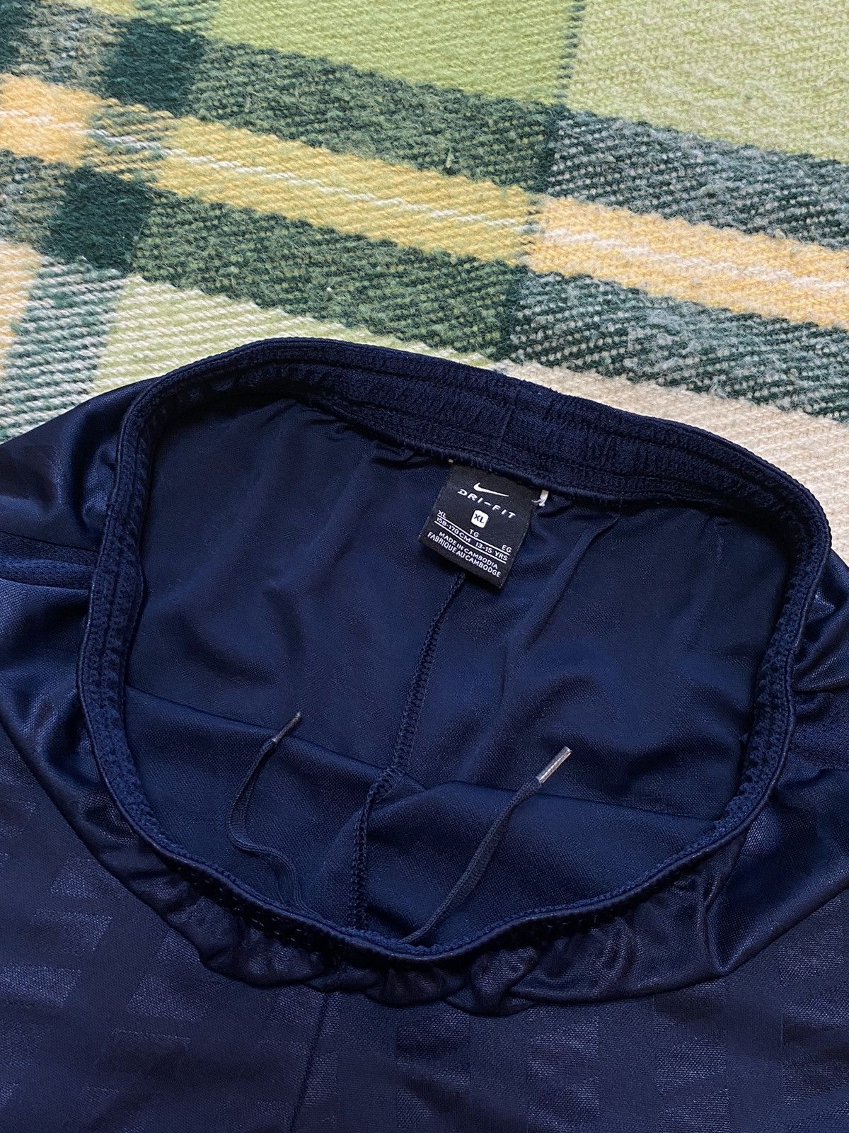Nike Vintage Nike shorts streetwear swoosh casual y2k size S Size US 30 / EU 46 - 3 Thumbnail