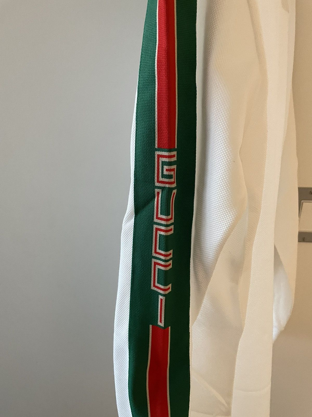 Gucci Rare Super Runway Limited Edition Gucci Electric Logo Polo Size US L / EU 52-54 / 3 - 18 Thumbnail