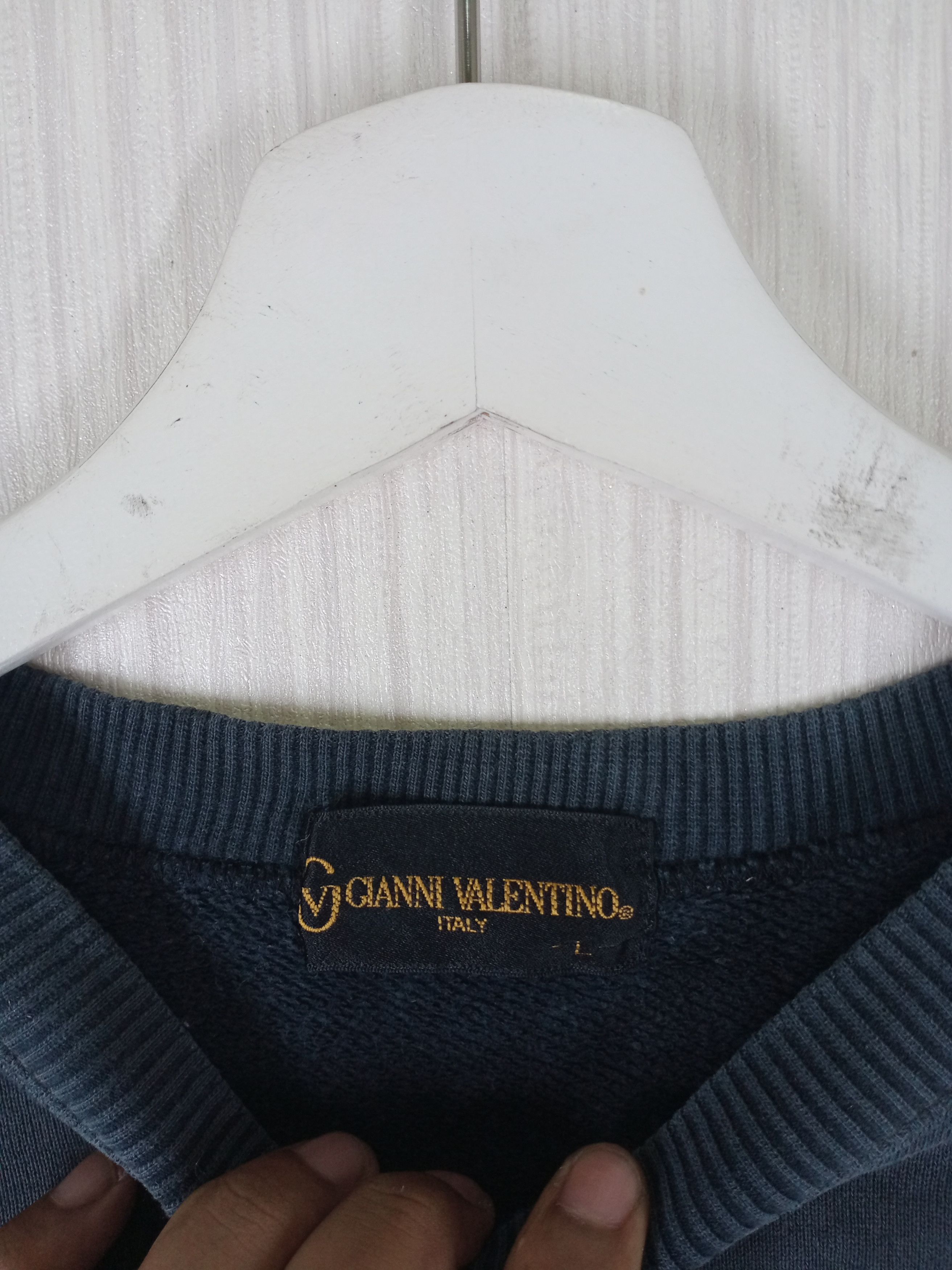Gianni Valentino Vintage Gianni Valentino Sweatshirt Embroidery Big Logo Size US L / EU 52-54 / 3 - 4 Thumbnail