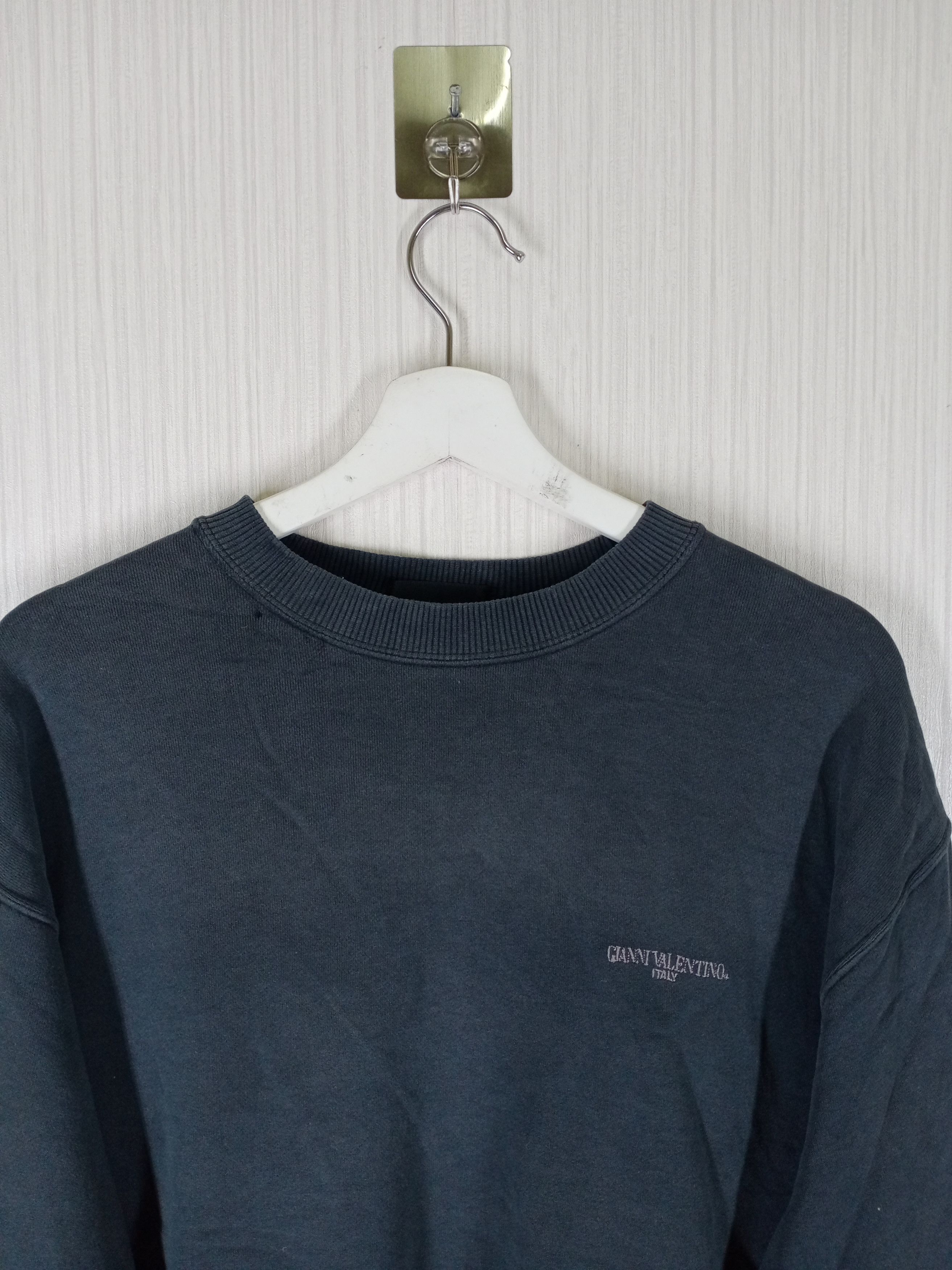 Gianni Valentino Vintage Gianni Valentino Sweatshirt Embroidery Big Logo Size US L / EU 52-54 / 3 - 5 Thumbnail