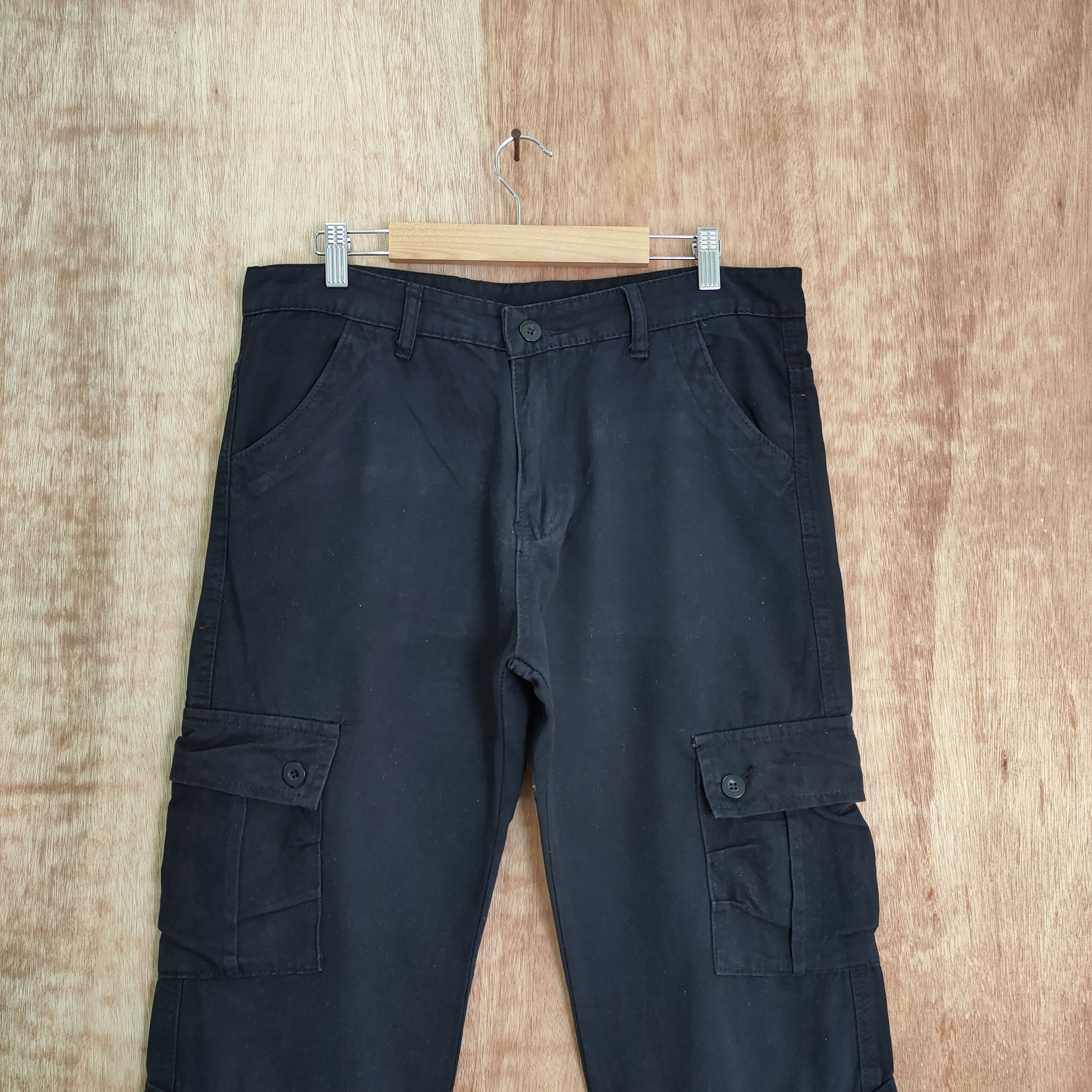 Japanese Brand 8 POCKET JAPANESE BRAND BLACK CARGO PANTS Size US 33 - 5 Thumbnail