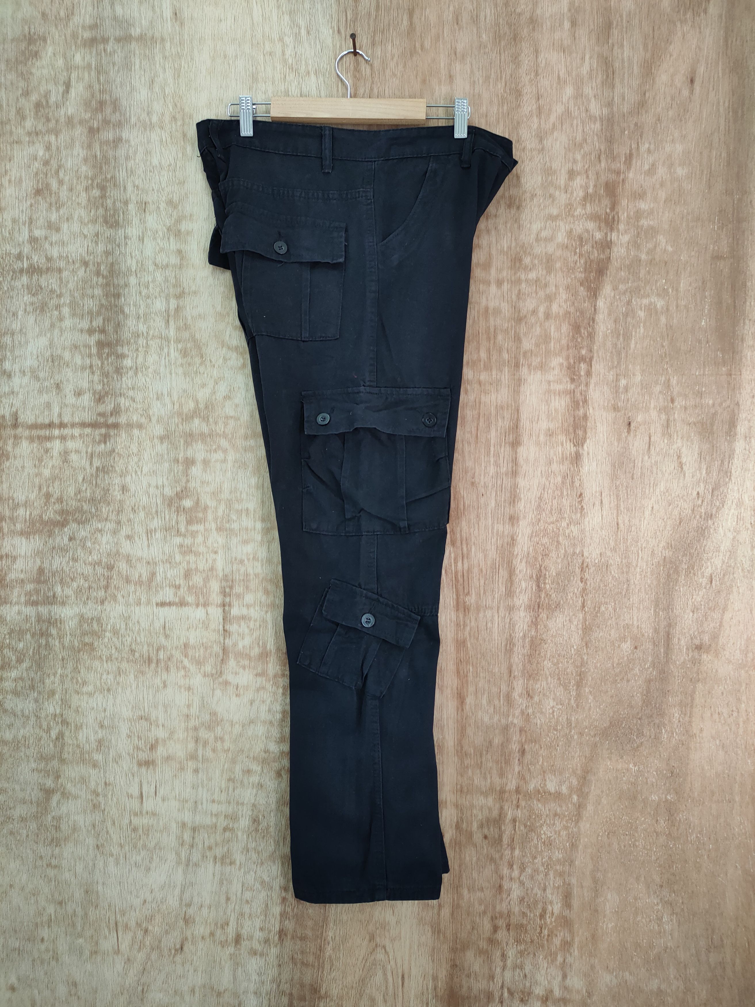 Japanese Brand 8 POCKET JAPANESE BRAND BLACK CARGO PANTS Size US 33 - 3 Thumbnail