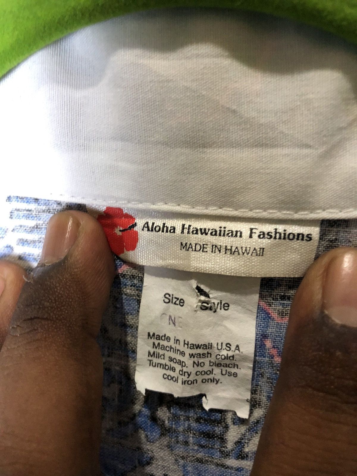 Vintage Vintage 70s Hawaiian Shirt Fashion great condition Size US L / EU 52-54 / 3 - 11 Thumbnail