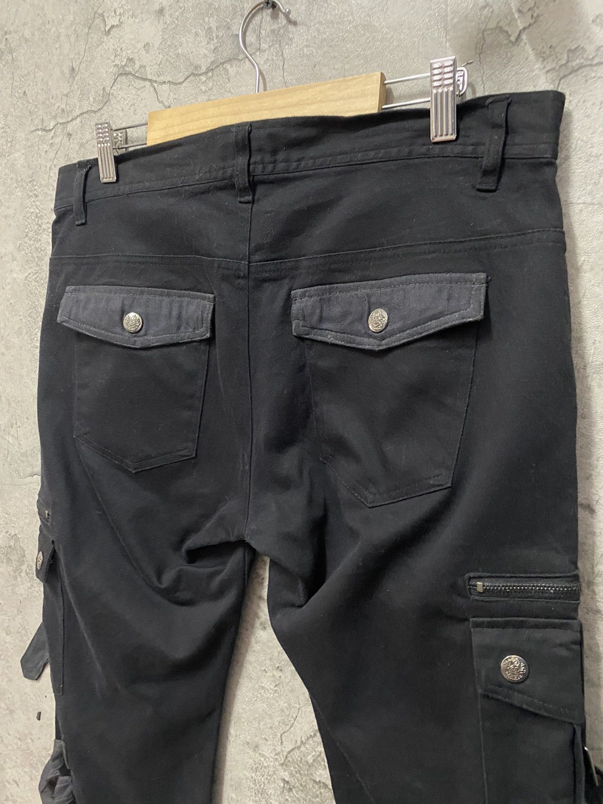 In The Attic × Japanese Brand In The Attic Japan Bondage Multi Pocket Cargo Pants Size US 32 / EU 48 - 14 Thumbnail