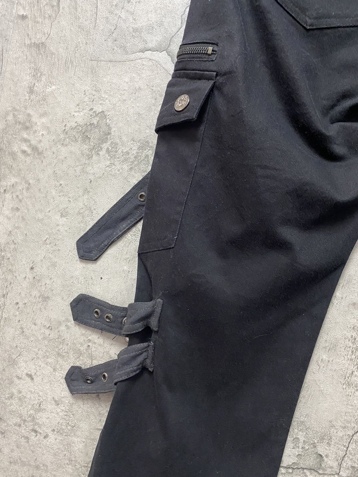 In The Attic × Japanese Brand In The Attic Japan Bondage Multi Pocket Cargo Pants Size US 32 / EU 48 - 12 Thumbnail