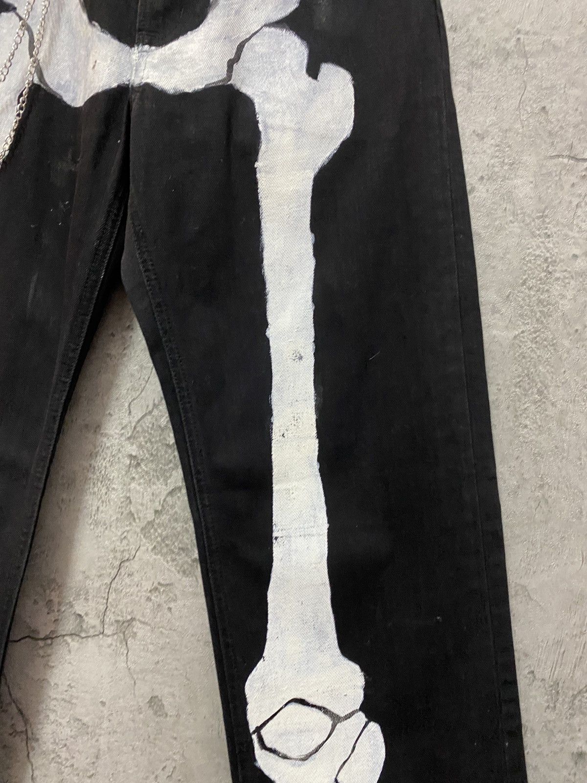 Designer × Japanese Brand × Kim Jones Kim jones X Gu Japan Custom Skeleton Bones Chains Denim Size US 29 - 8 Thumbnail