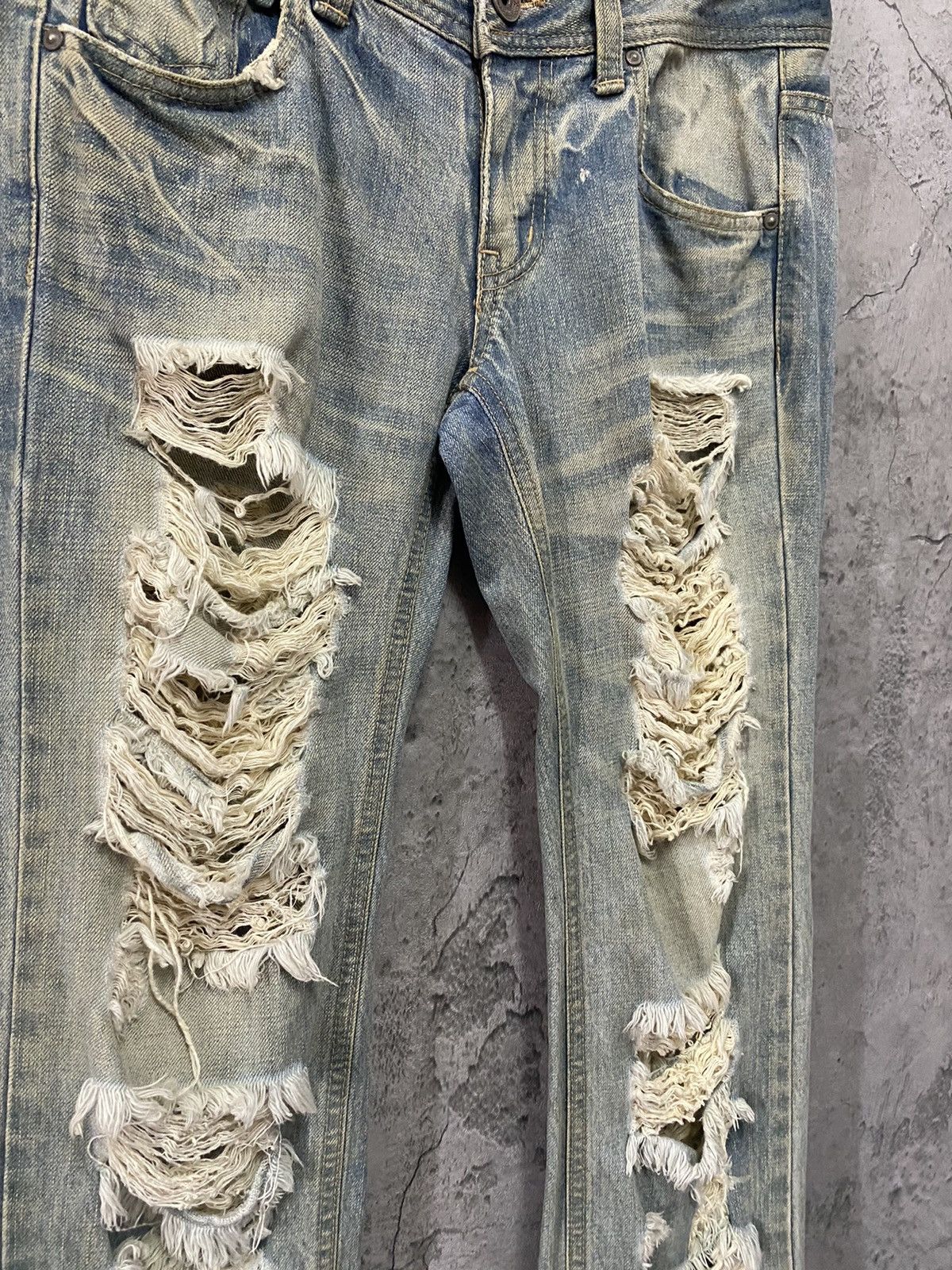 Japanese Brand W♥️C Trashed Distressed Mummy Denim Pants Size US 30 / EU 46 - 6 Thumbnail