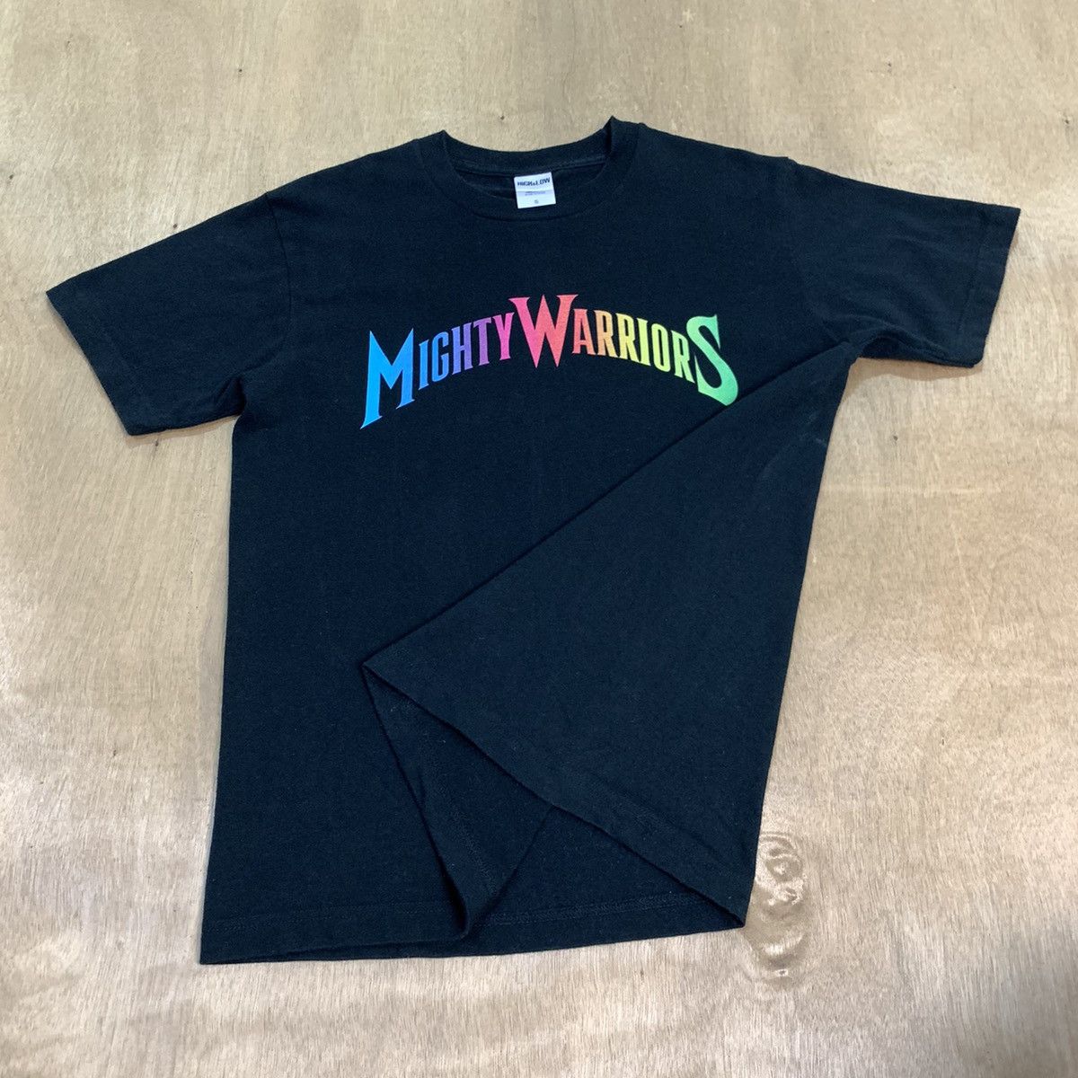 HAL Studios HIGH & LOWS MIGHTY WARRIOR Rainbow Skull Graphic Summer Tee Size US S / EU 44-46 / 1 - 8 Thumbnail