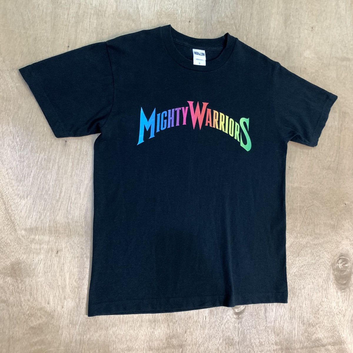 HAL Studios HIGH & LOWS MIGHTY WARRIOR Rainbow Skull Graphic Summer Tee Size US S / EU 44-46 / 1 - 5 Thumbnail