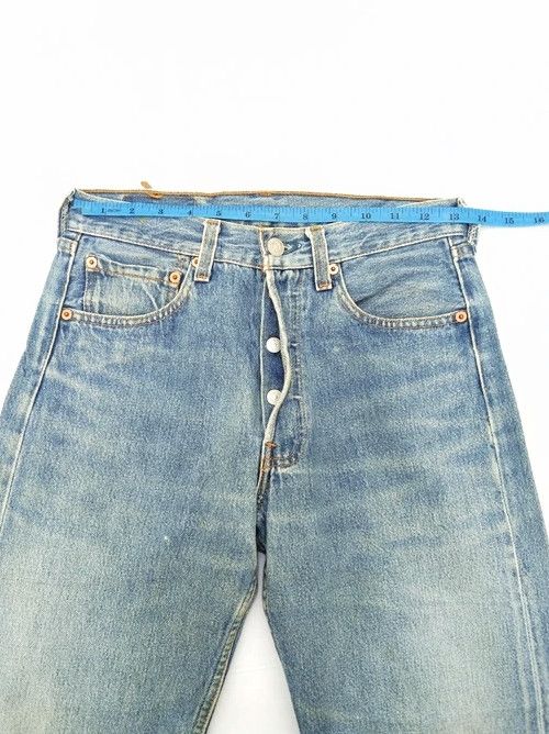 Levi's × Vintage 90s Vintage Levis 501 Made In USA Distressed Jeans 26x29 Size US 26 / EU 42 - 7 Thumbnail