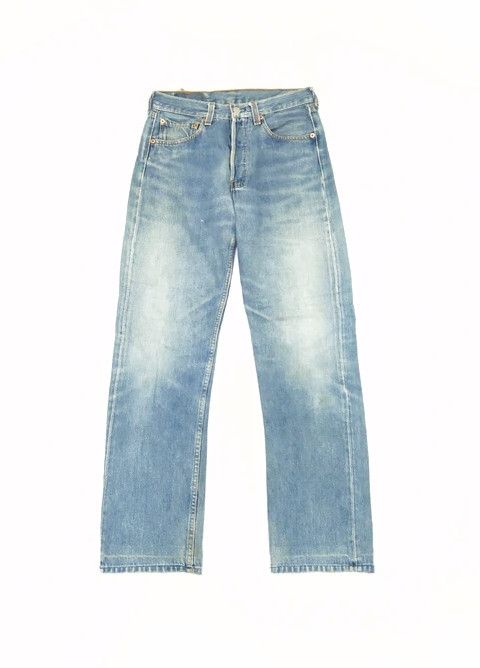Levi's × Vintage 90s Vintage Levis 501 Made In USA Distressed Jeans 26x29 Size US 26 / EU 42 - 1 Thumbnail