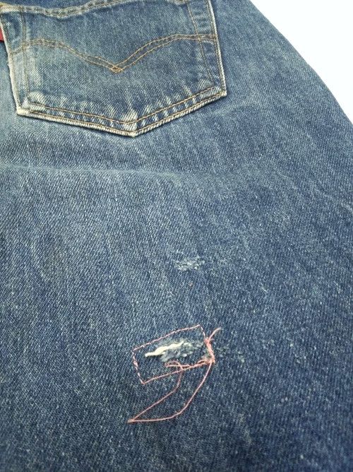 Levi's × Vintage 90s Vintage Levis 501 Distressed Jeans 30x29 Size US 30 / EU 46 - 4 Thumbnail