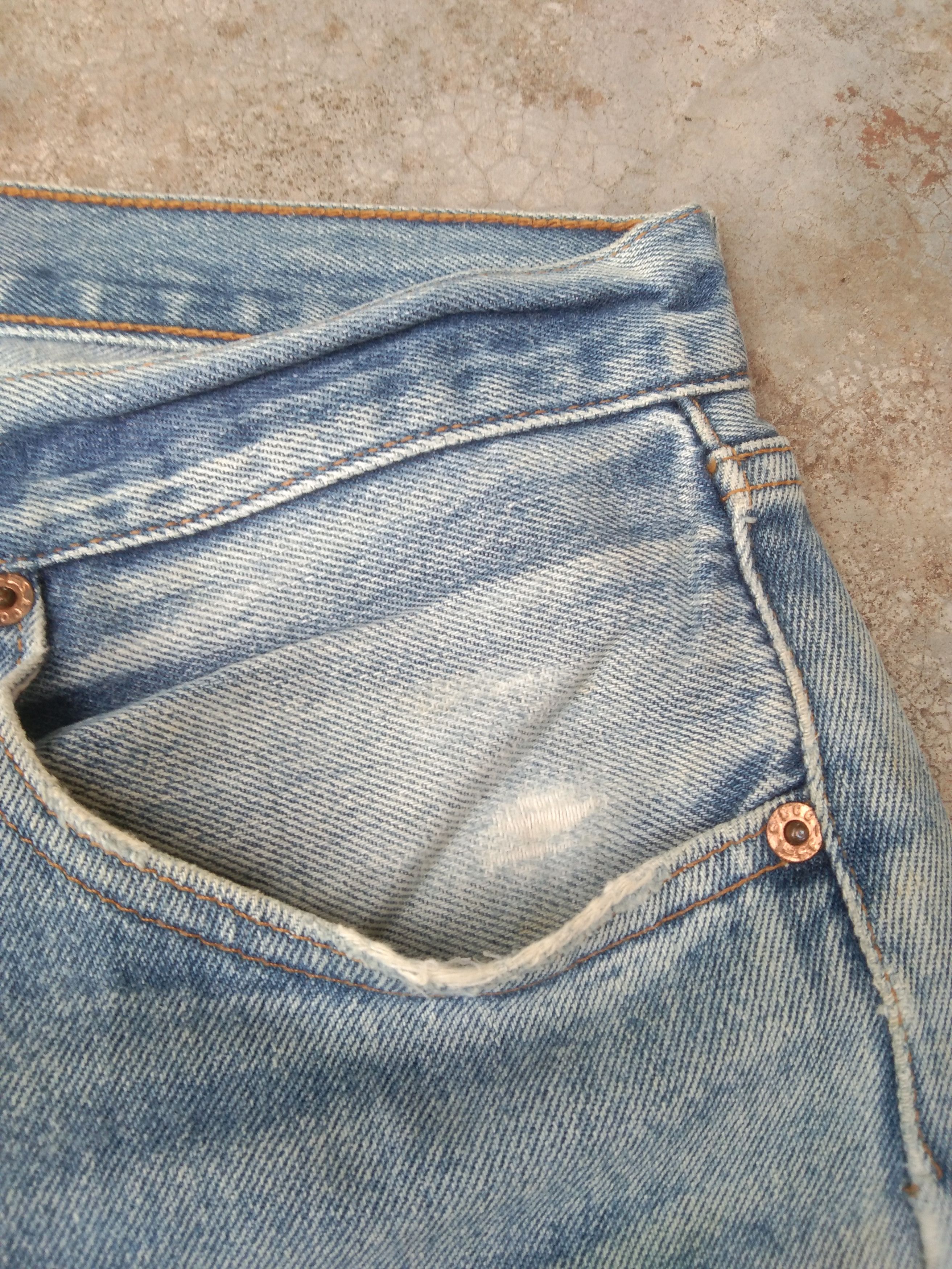 Levi's × Vintage 90s Vintage Levis 501 xx Made In USA Distressed Jeans 31x29 Size US 31 - 10 Thumbnail