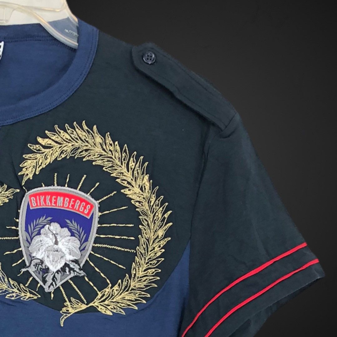 Dirk Bikkembergs ‘Crest’ Tee / Shirt Size US XL / EU 56 / 4 - 5 Thumbnail