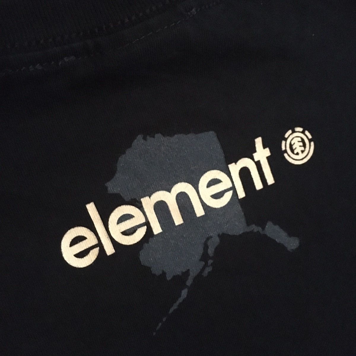 Element Vintage Element Skateboards Alaska Wind Water Fire Earth Tee Size US S / EU 44-46 / 1 - 7 Thumbnail