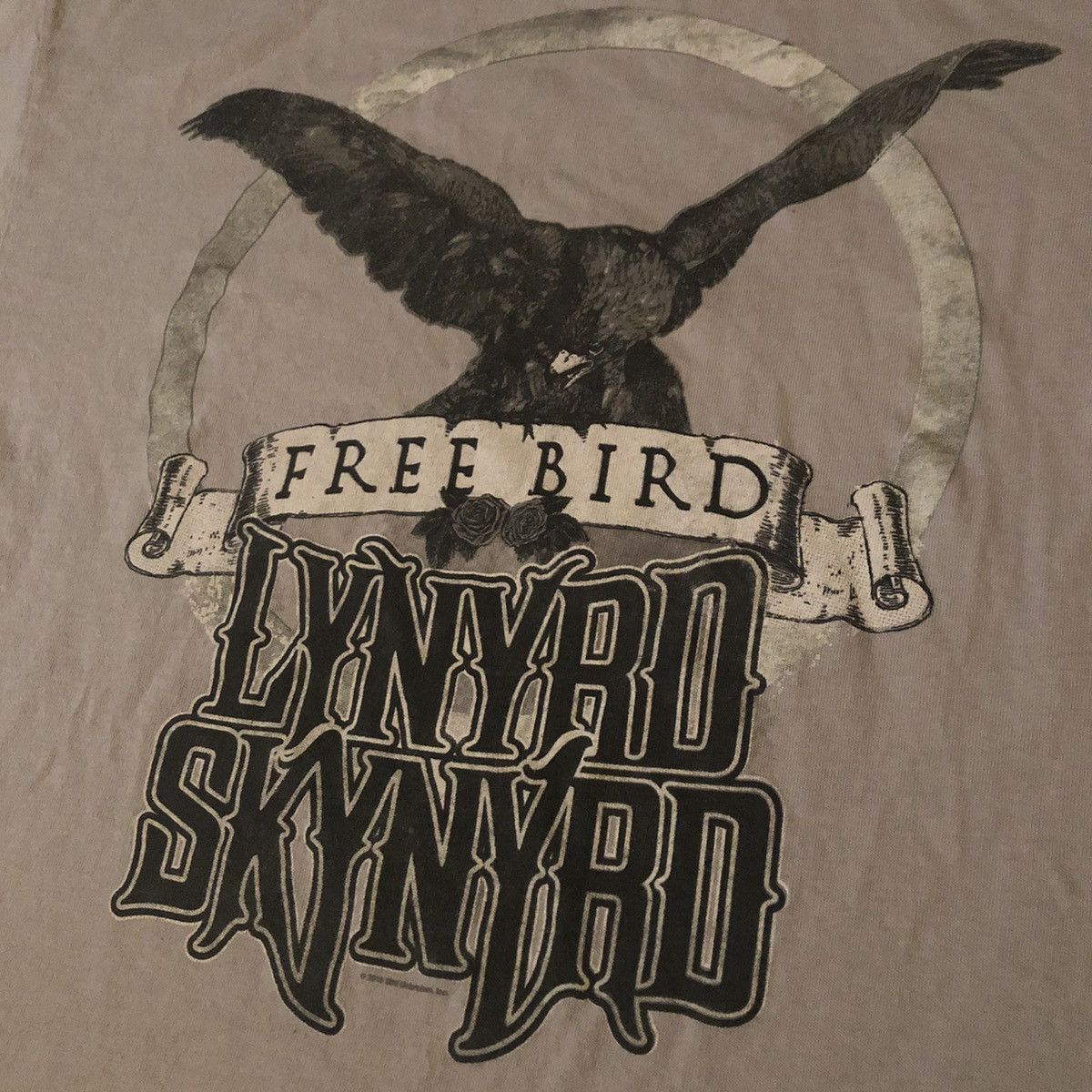 Band Tees Vintage Lynyrd Skynyrd Free Bird Tour Graphic Tee Shirt 2018 Size US XL / EU 56 / 4 - 5 Thumbnail
