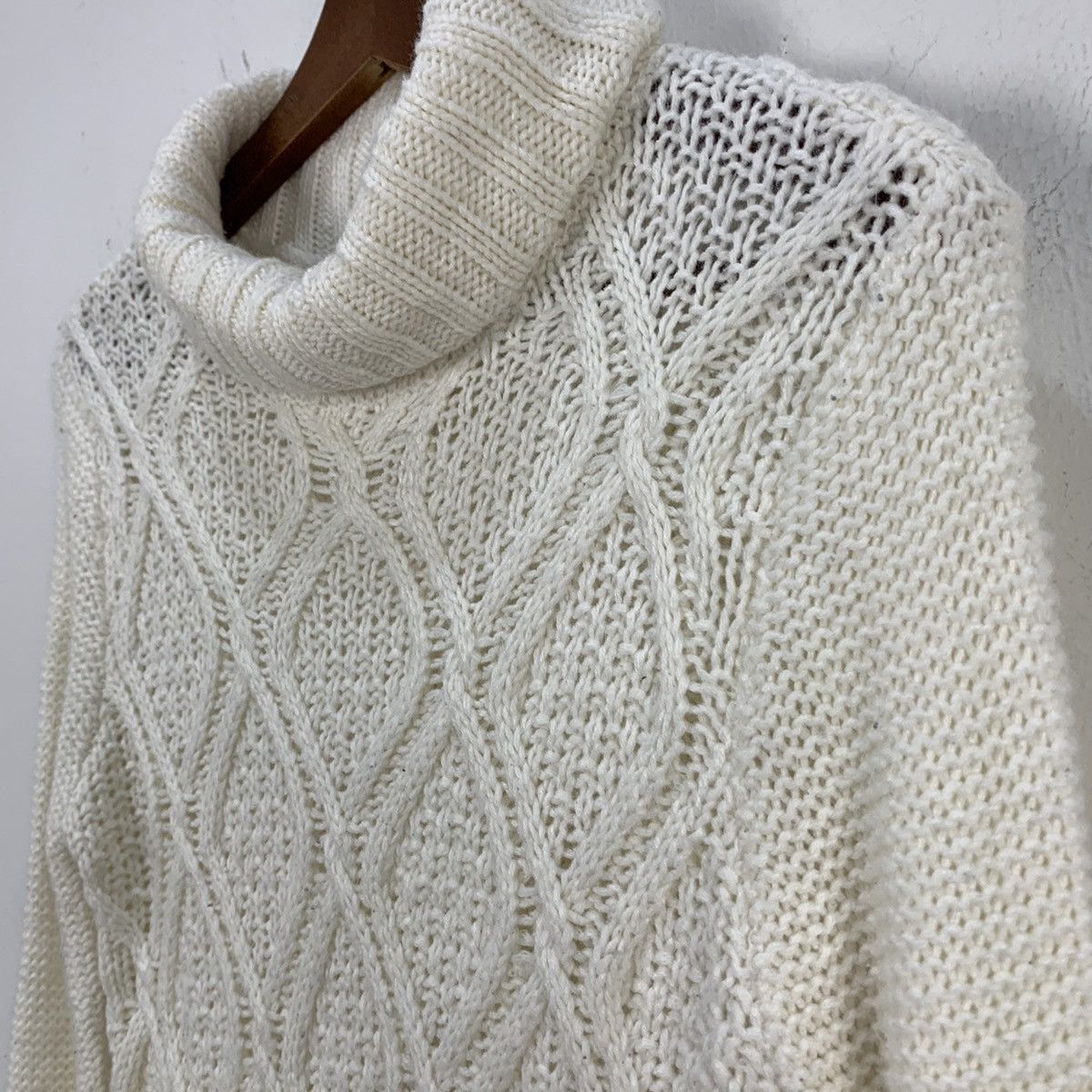 Aran Isles Knitwear × Designer Turtleneck Chunk Crochet Celtic Cable Knitwear Long Sweater Size US S / EU 44-46 / 1 - 8 Thumbnail