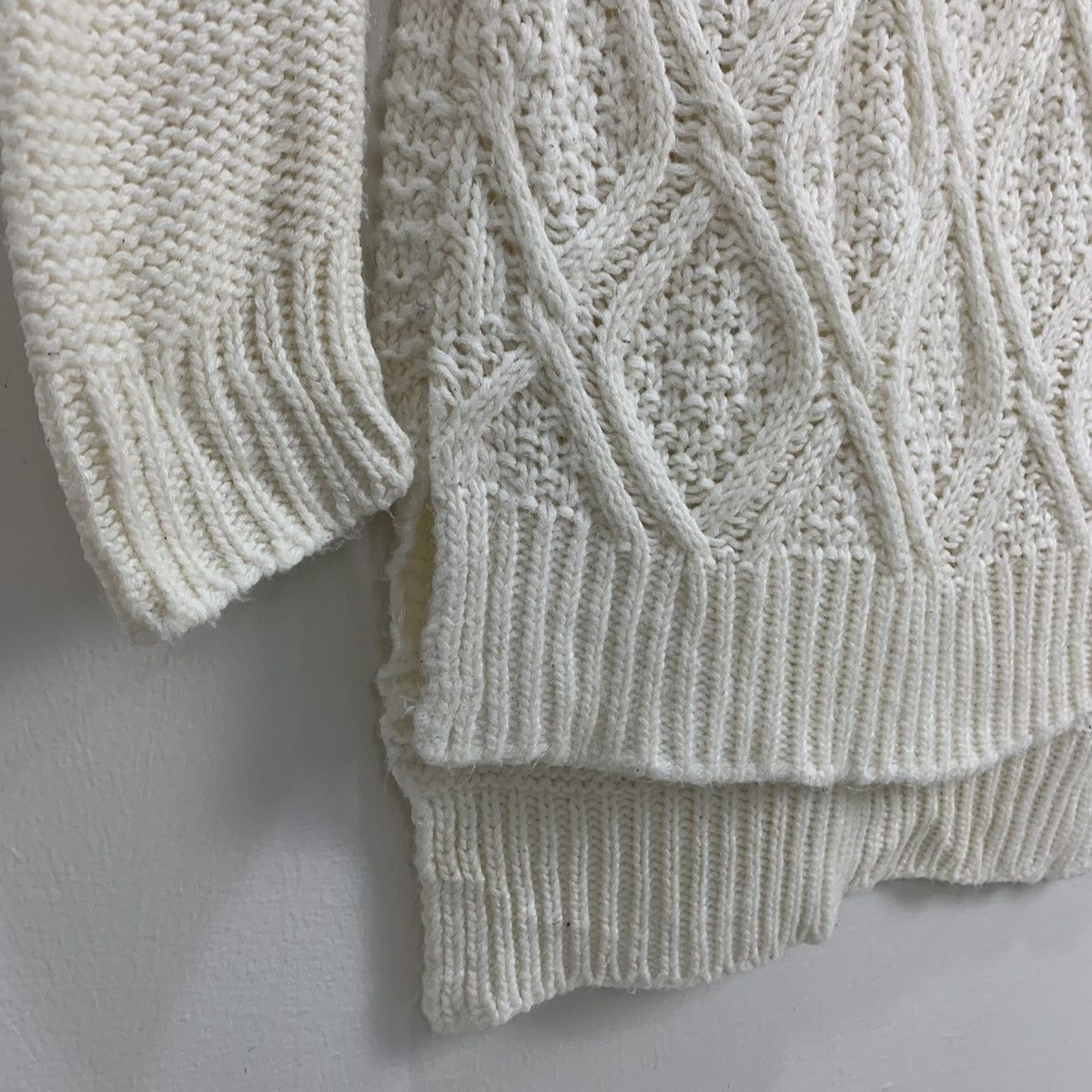 Aran Isles Knitwear × Designer Turtleneck Chunk Crochet Celtic Cable Knitwear Long Sweater Size US S / EU 44-46 / 1 - 10 Thumbnail