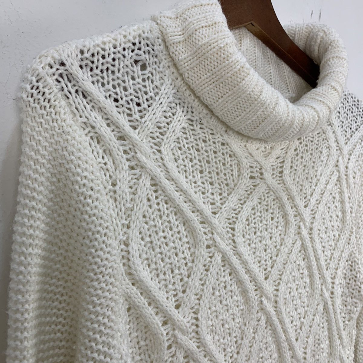 Aran Isles Knitwear × Designer Turtleneck Chunk Crochet Celtic Cable Knitwear Long Sweater Size US S / EU 44-46 / 1 - 7 Thumbnail