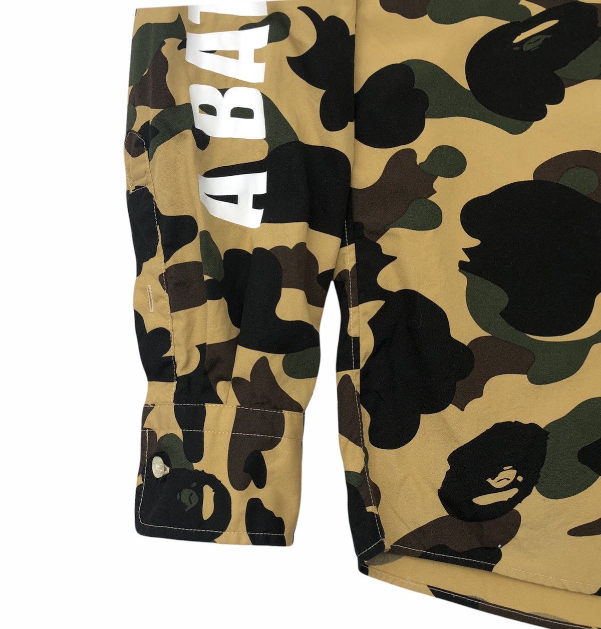 Bape 1st Camo BD Shirt Size US M / EU 48-50 / 2 - 8 Thumbnail