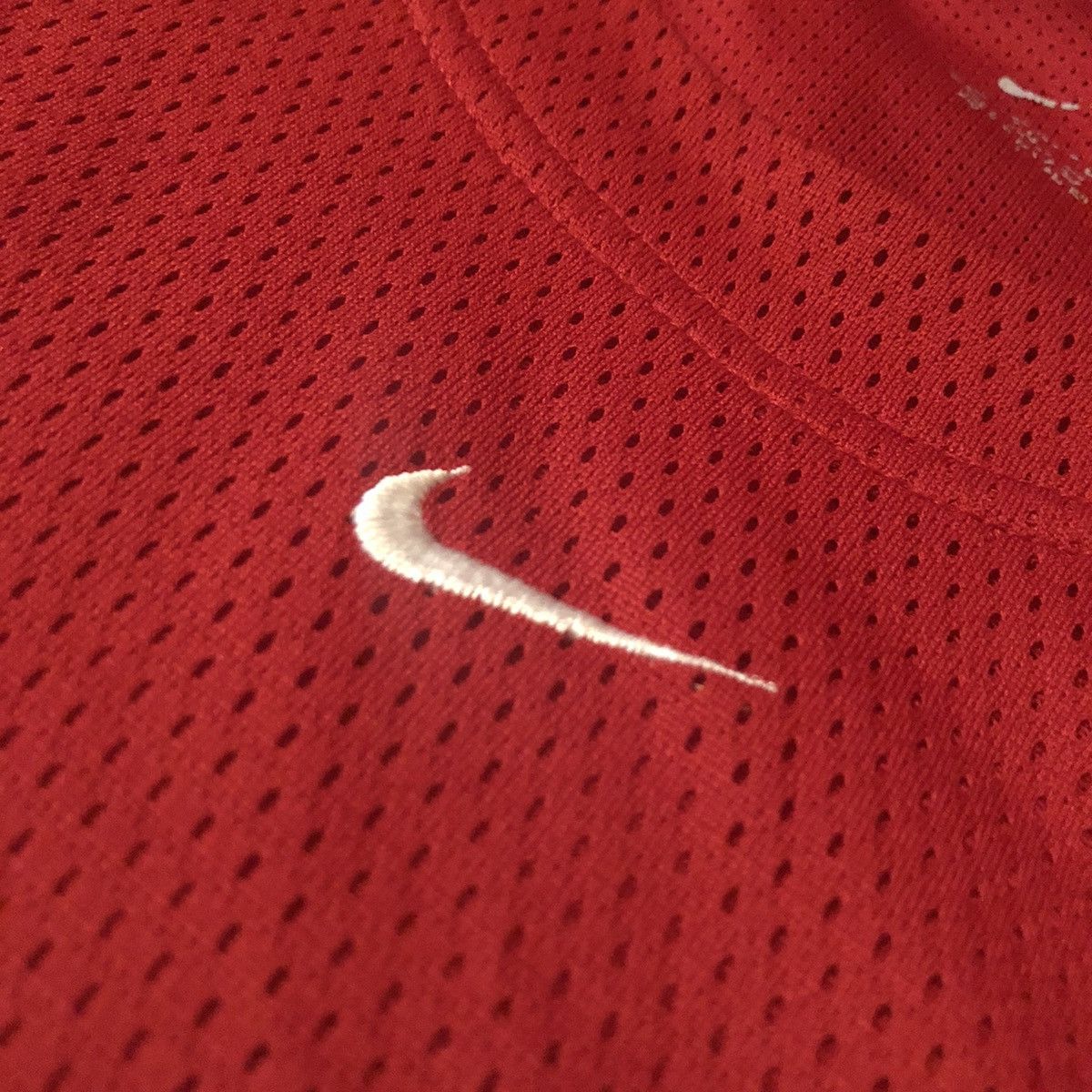 Nike Vintage Nike Center Swoosh Basketball Short Sleeve Jersey Size US XL / EU 56 / 4 - 4 Thumbnail