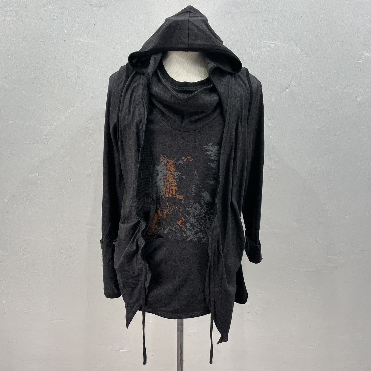 Designer × Japanese Brand Rare Japanese Designer Bondage Hoodie Sweatshirt Size US M / EU 48-50 / 2 - 11 Thumbnail