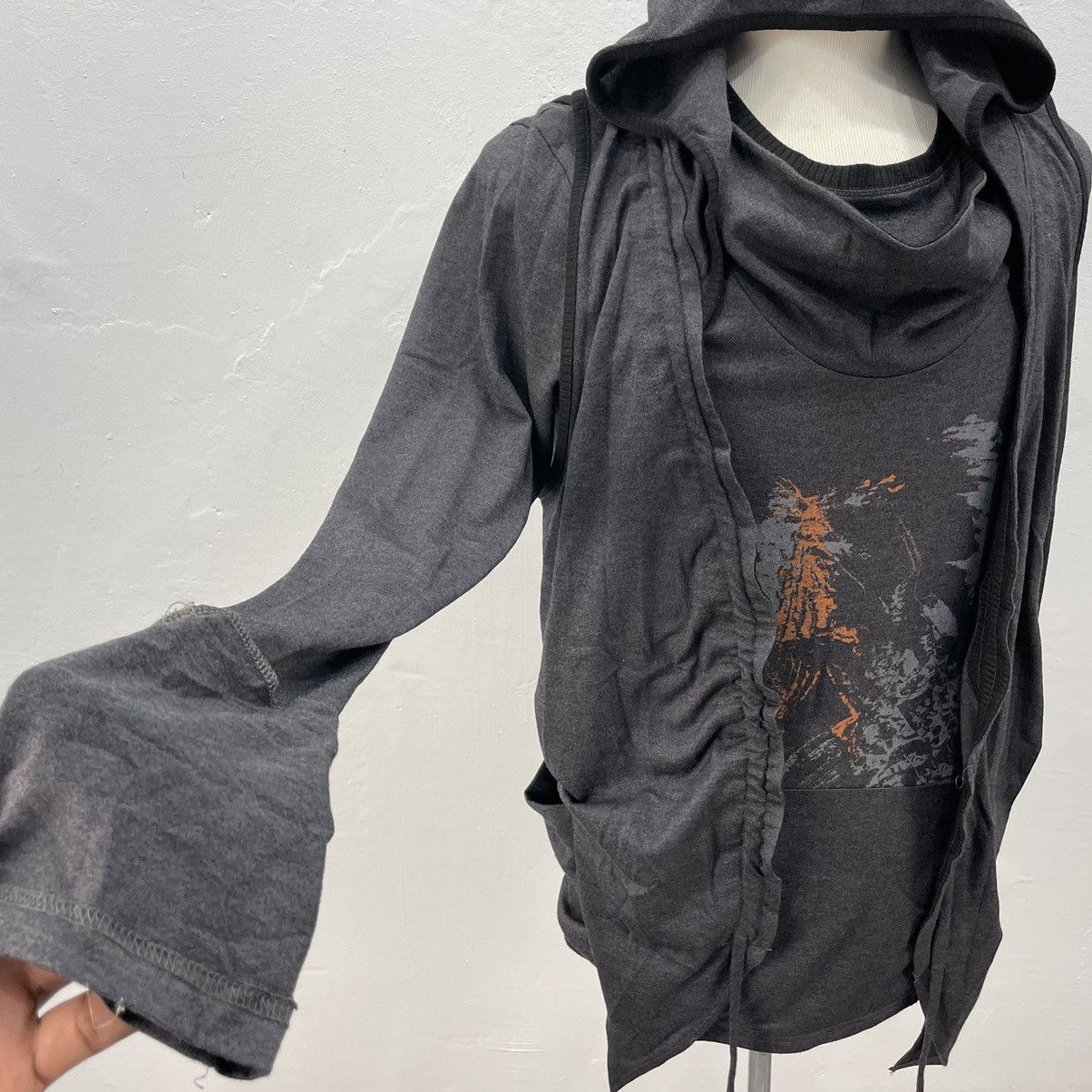 Designer × Japanese Brand Rare Japanese Designer Bondage Hoodie Sweatshirt Size US M / EU 48-50 / 2 - 13 Thumbnail