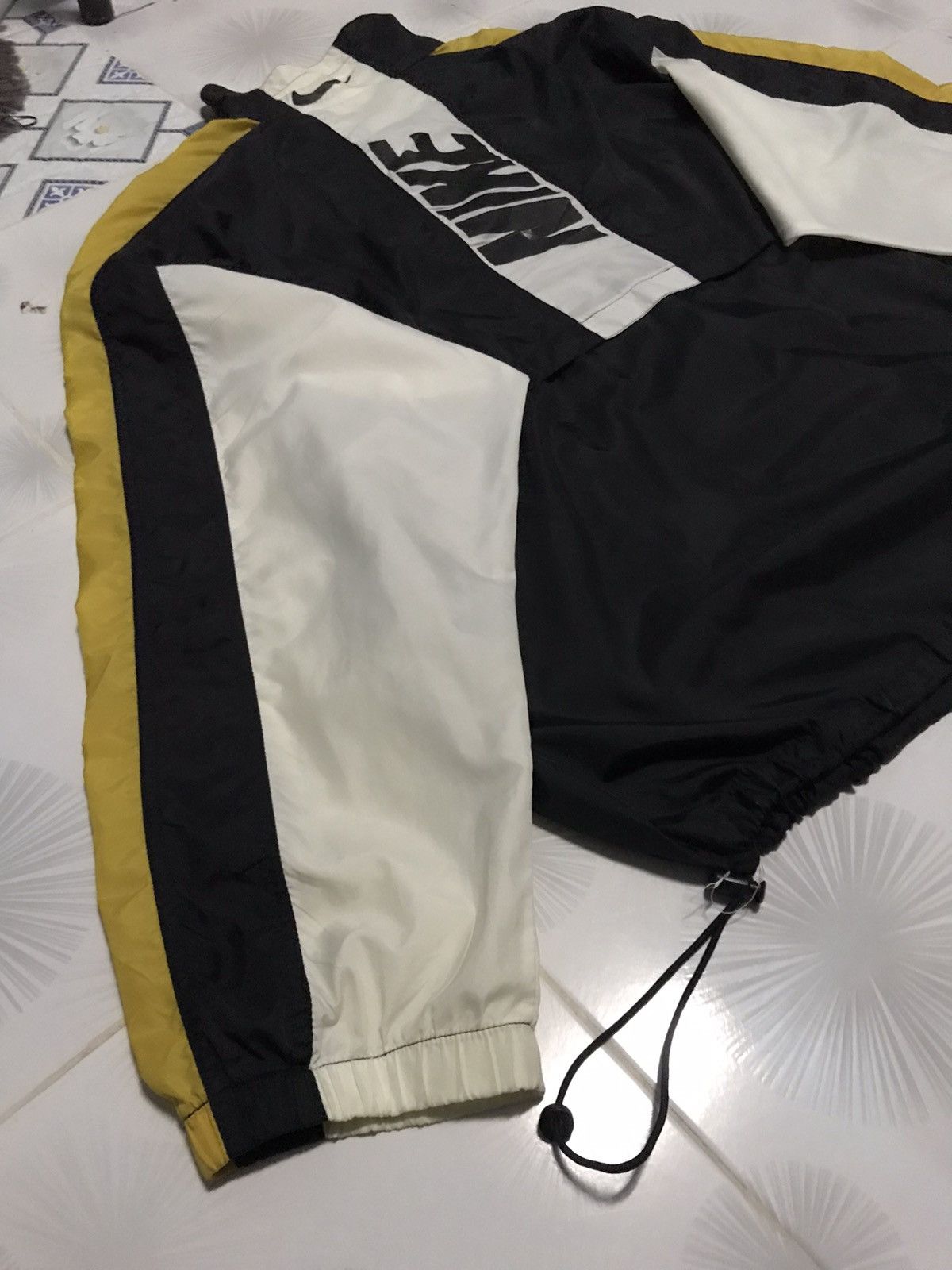 Nike × Vintage Vintage 90s Nike Big Logo Spell Out Nylon Jacket Size US XL / EU 56 / 4 - 16 Thumbnail