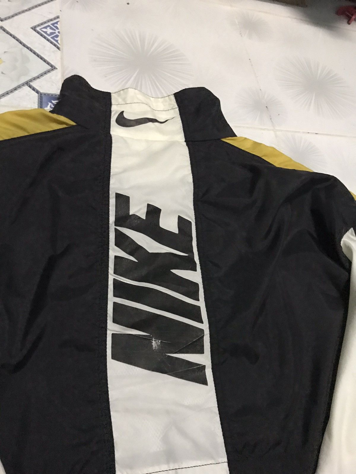 Nike × Vintage Vintage 90s Nike Big Logo Spell Out Nylon Jacket Size US XL / EU 56 / 4 - 4 Thumbnail