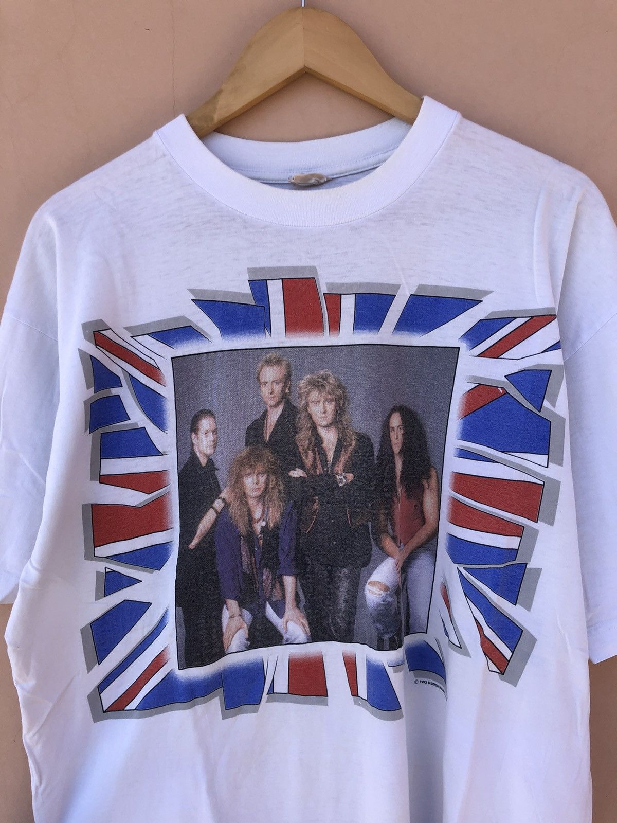 Band Tees Vintage 1992 Def Leppard Tour White Tee (Poison RATT KISS) Size US XL / EU 56 / 4 - 3 Thumbnail