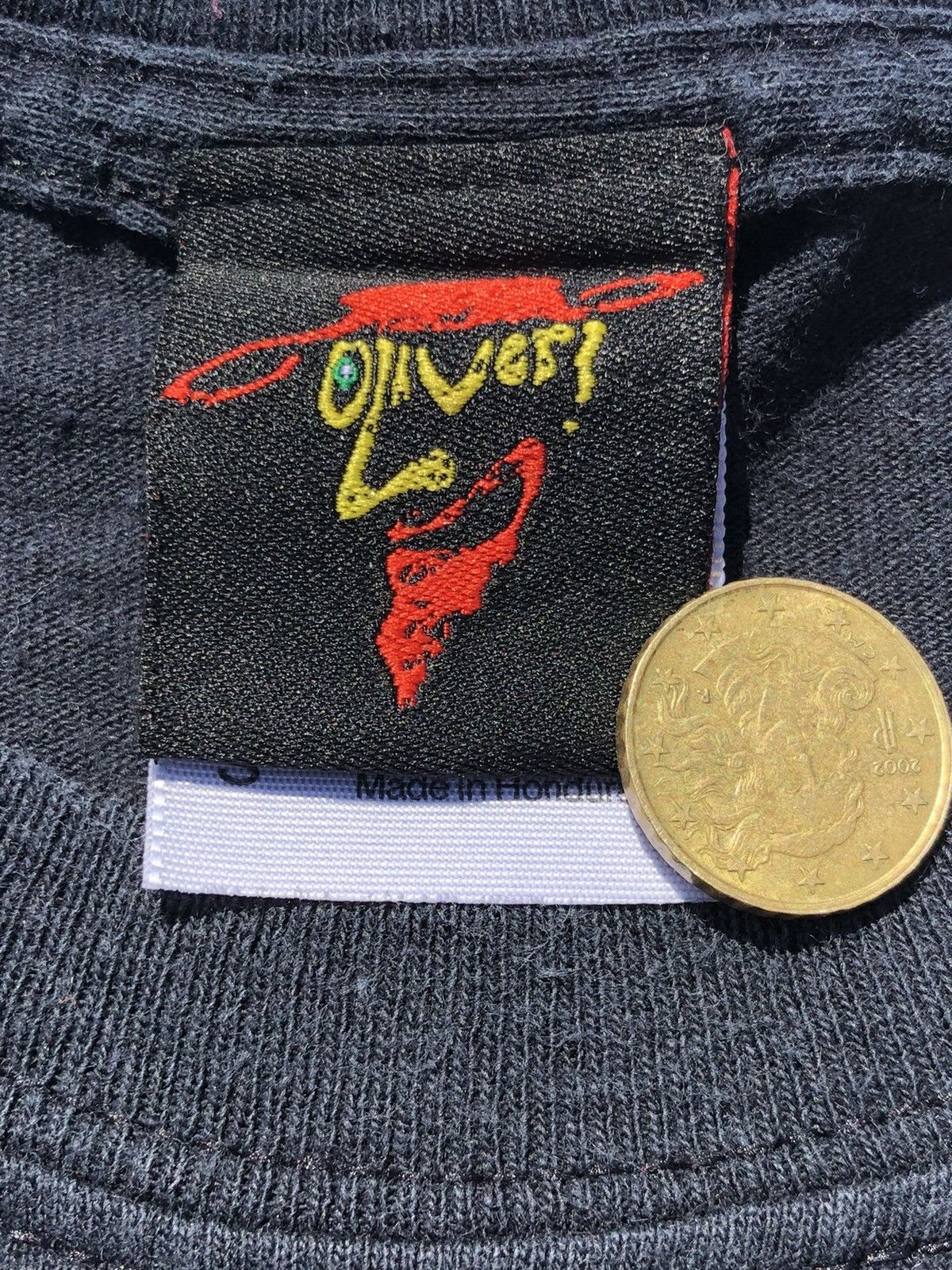 Band Tees Vintage 2005 Oliver! Muical Oliver Twist Charles Dickens Tee Size US S / EU 44-46 / 1 - 10 Thumbnail