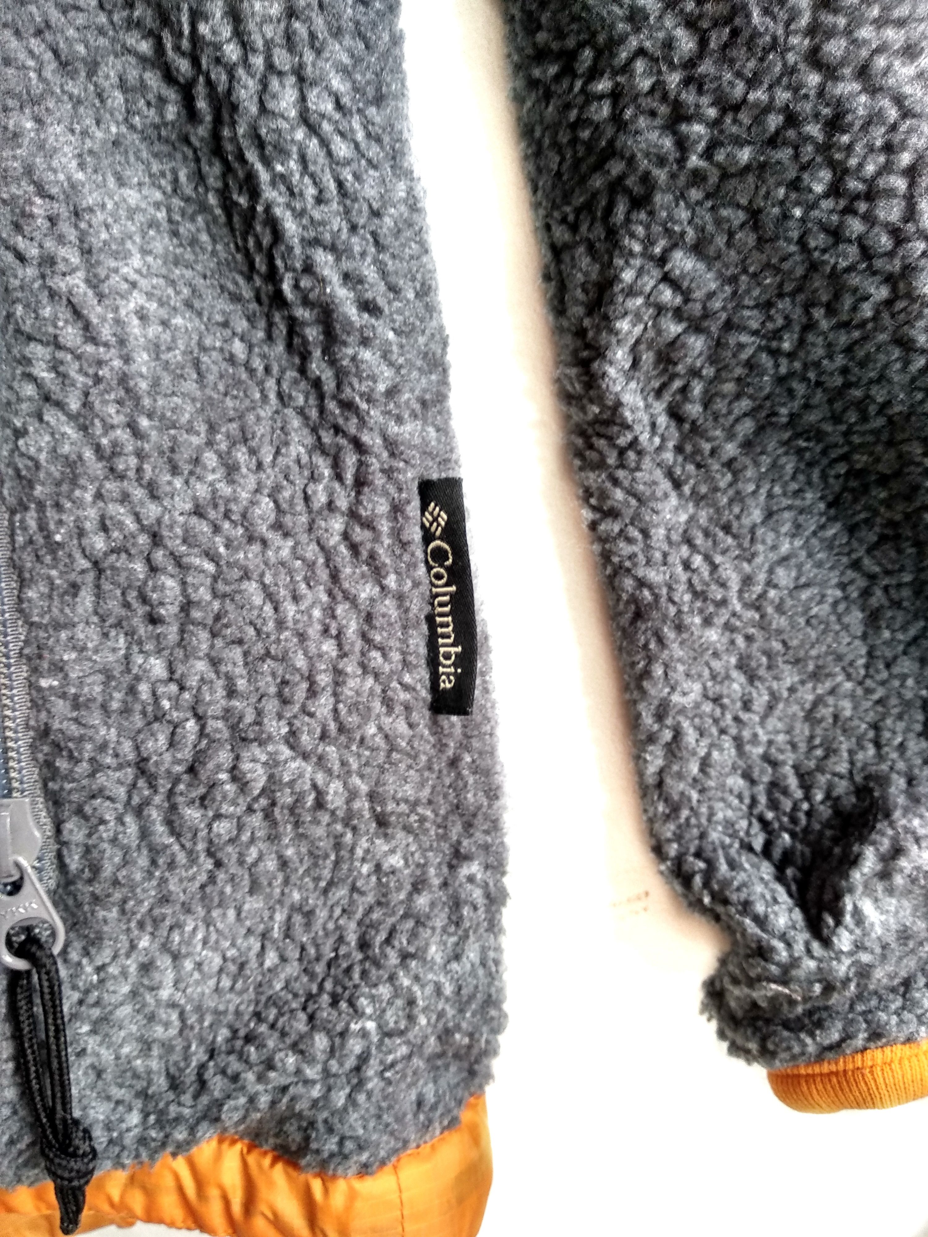 Columbia COLOMBIA REVERSIBLE JACKET/Size M/Good Condition Size US M / EU 48-50 / 2 - 5 Thumbnail