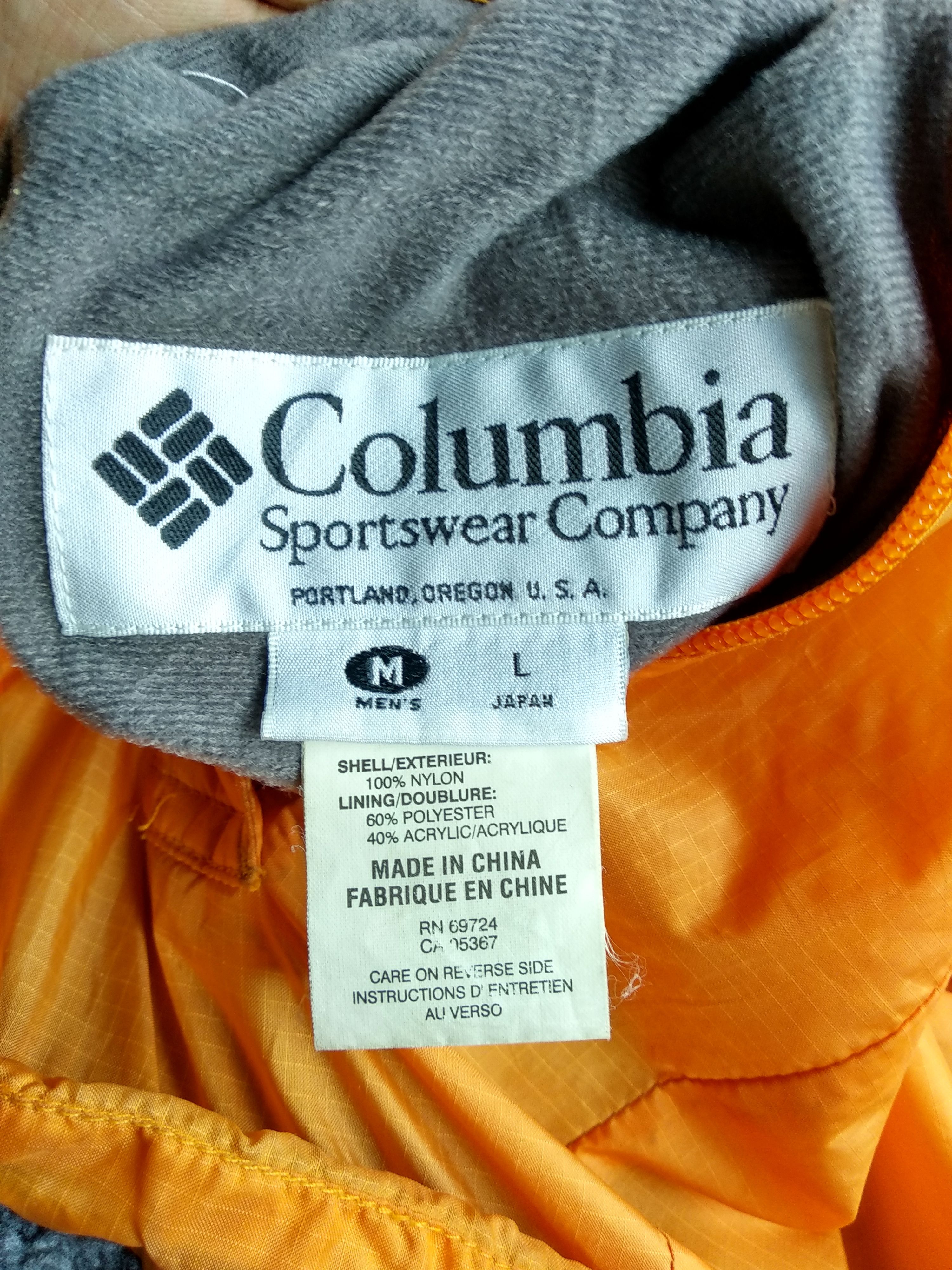 Columbia COLOMBIA REVERSIBLE JACKET/Size M/Good Condition Size US M / EU 48-50 / 2 - 7 Thumbnail
